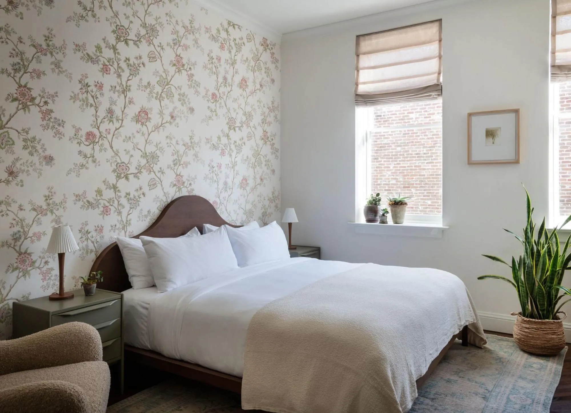 Bedroom, Bed in The Pinch Charleston