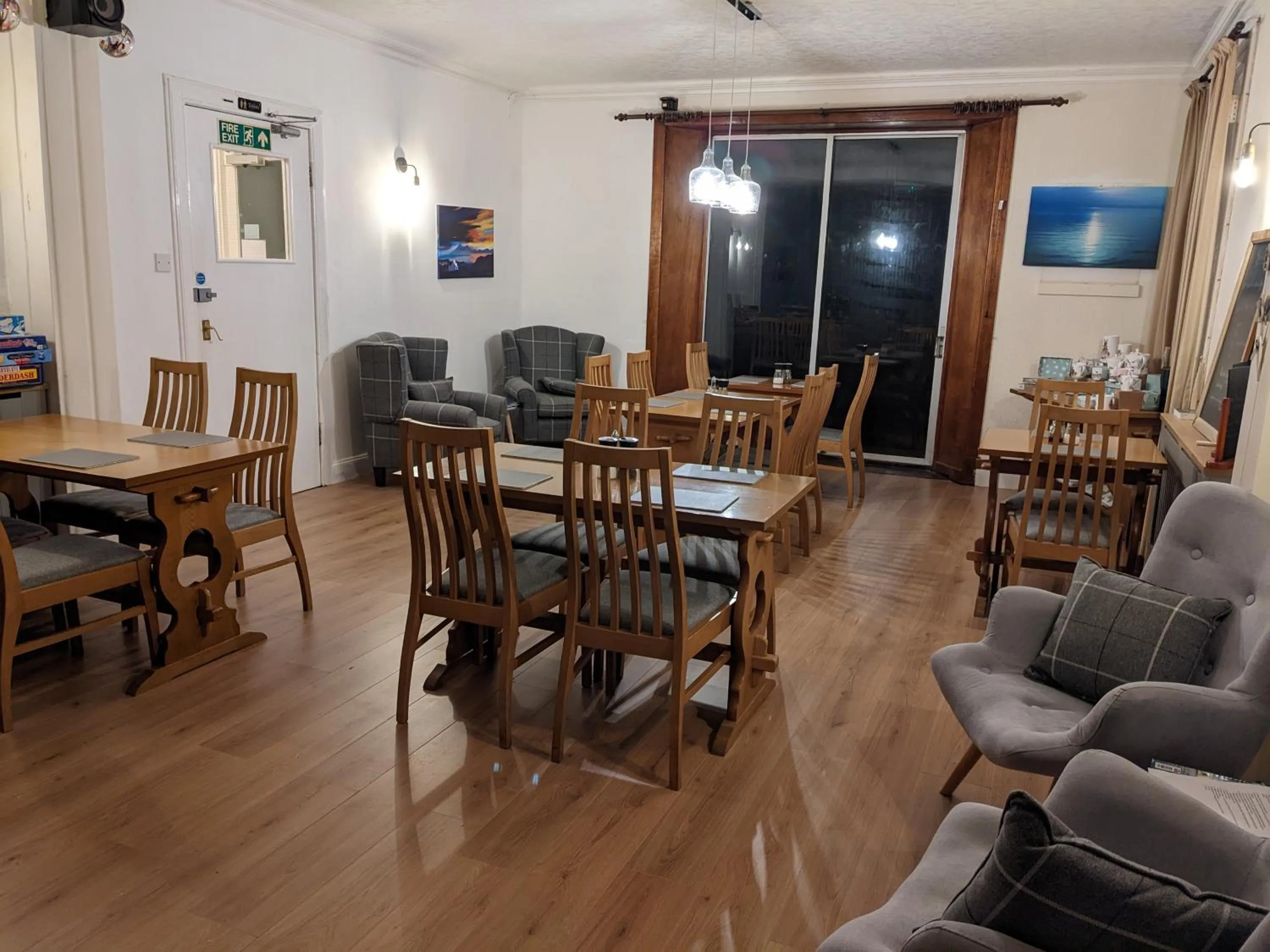 Dining area in Lochaline Hotel
