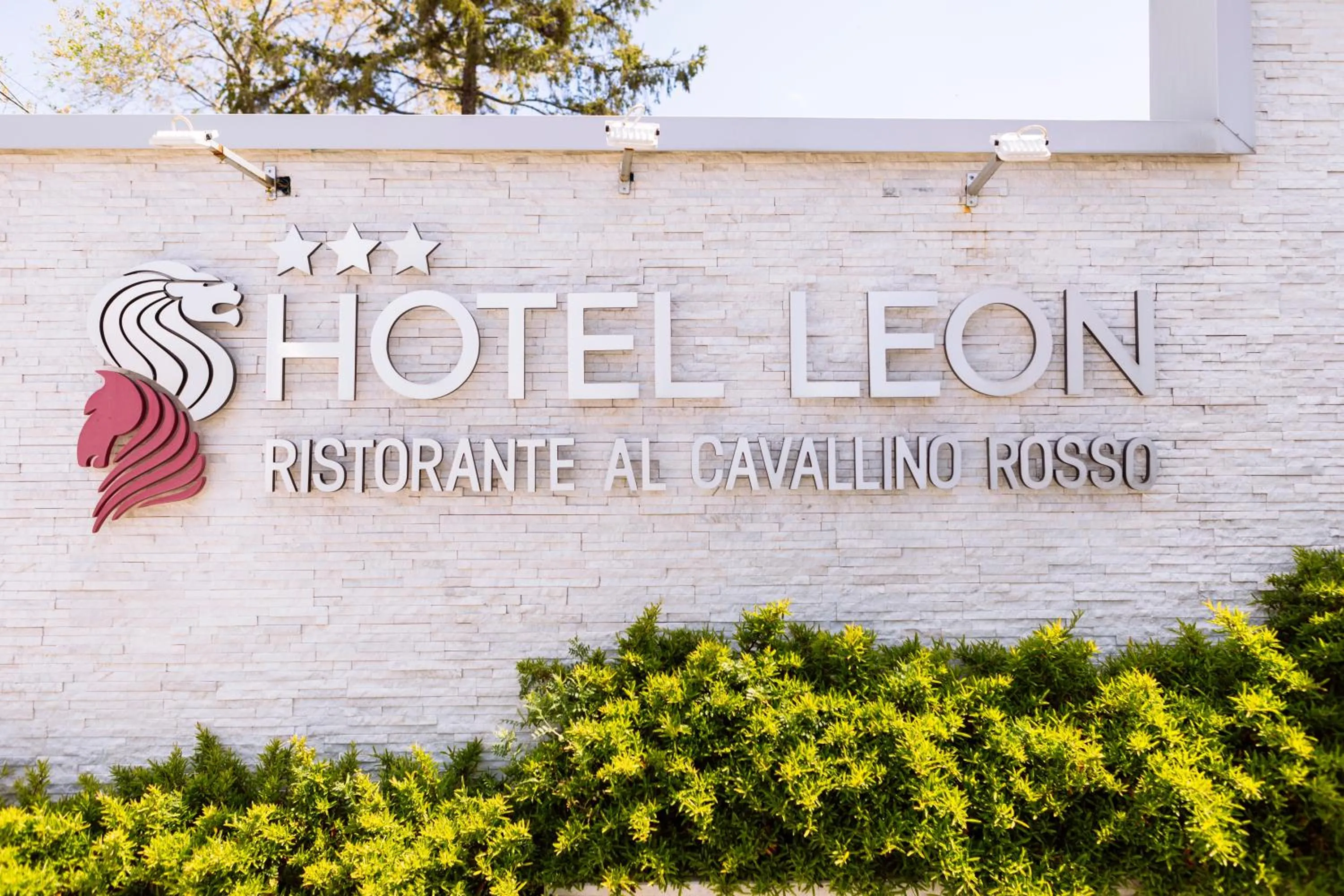 Hotel Leon - Ristorante Al Cavallino Rosso