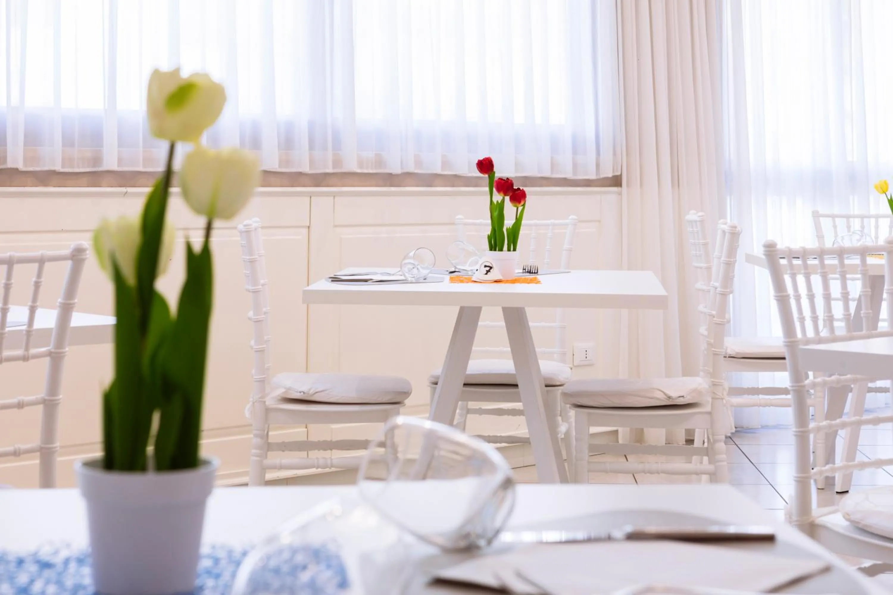 Hotel Leon - Ristorante Al Cavallino Rosso