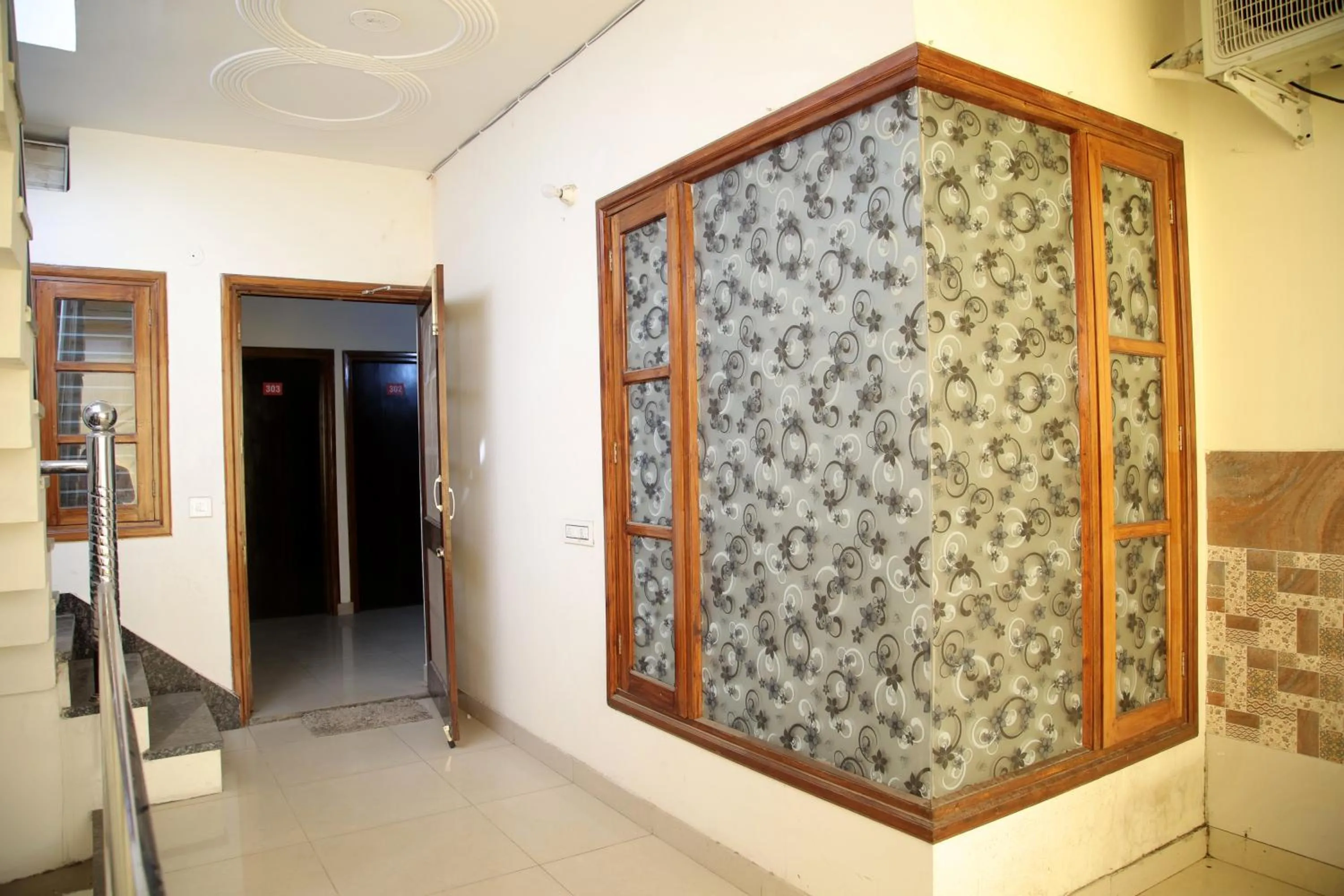 Lobby or reception in Hotel O Galaxy Stays