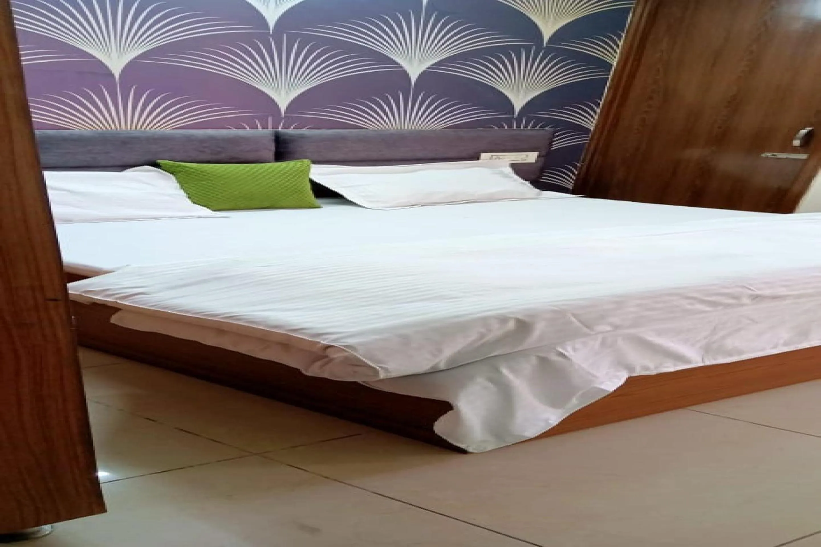 Bedroom in Hotel O Galaxy Stays