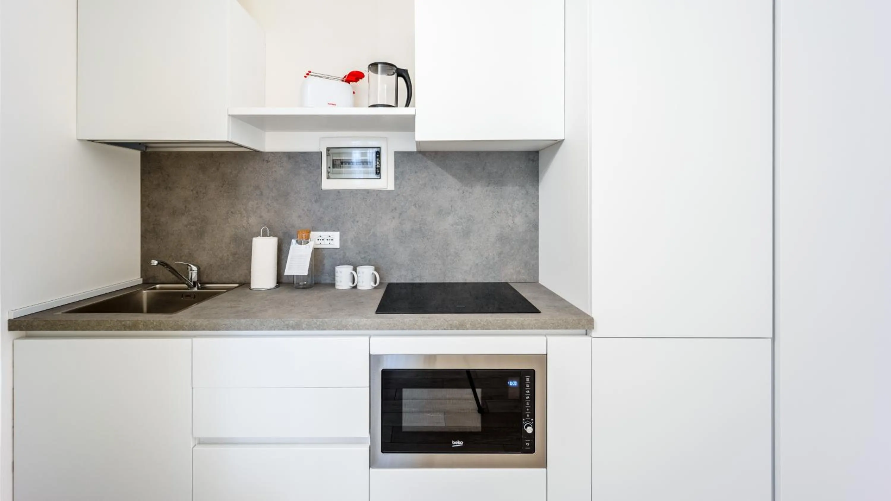 Kitchen or kitchenette in Italianway - The B Village Business