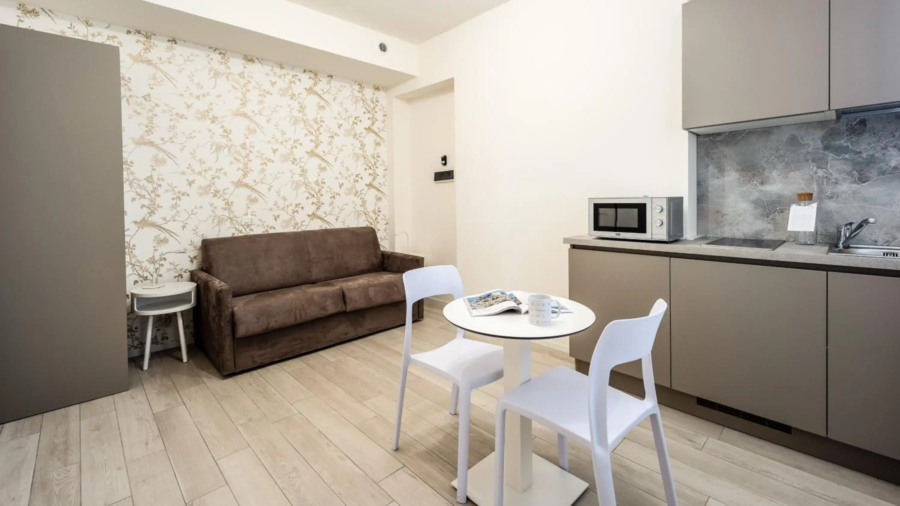 King Studio in Italianway - The B Village Business King Studio in Italianway - The B Village Business