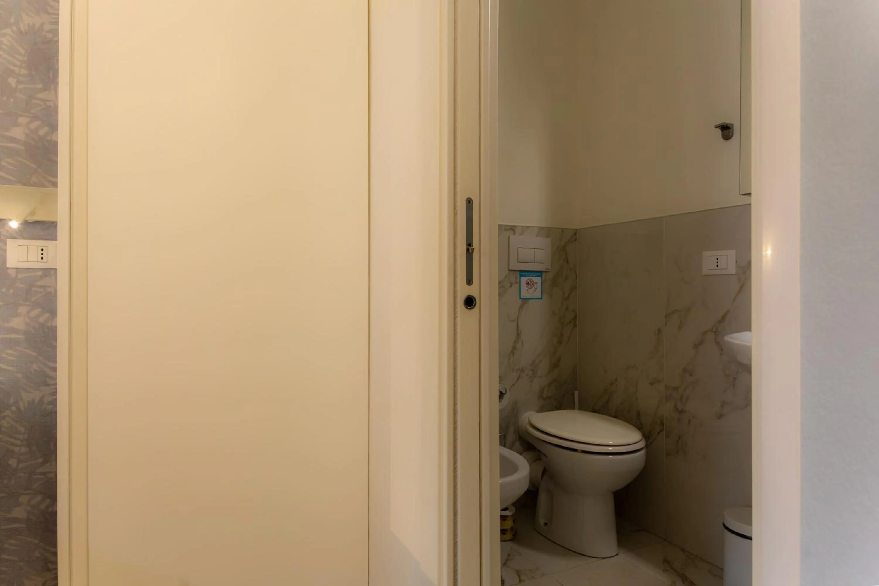 Italianway - The B Village Business