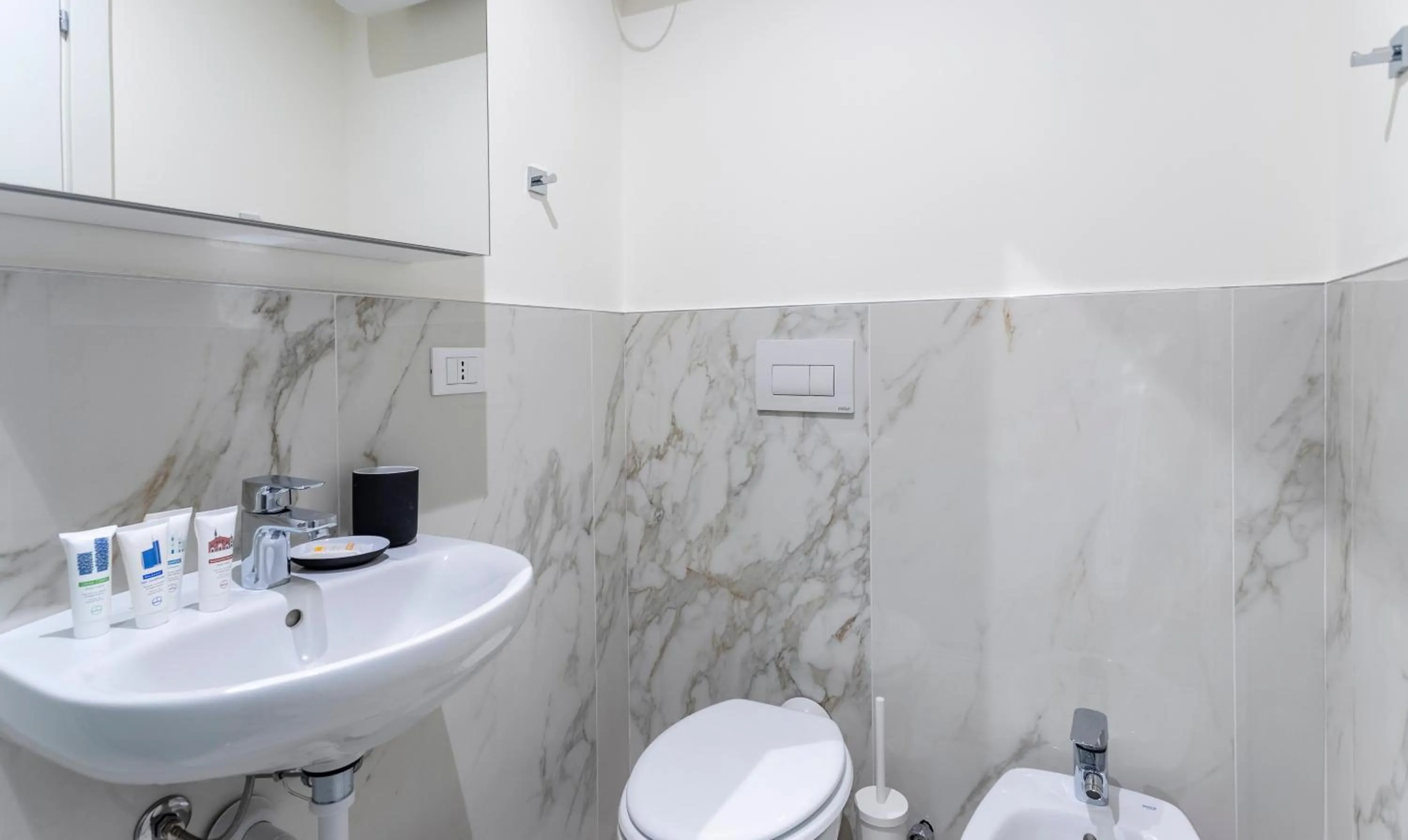 Bathroom in Italianway - The B Village Business