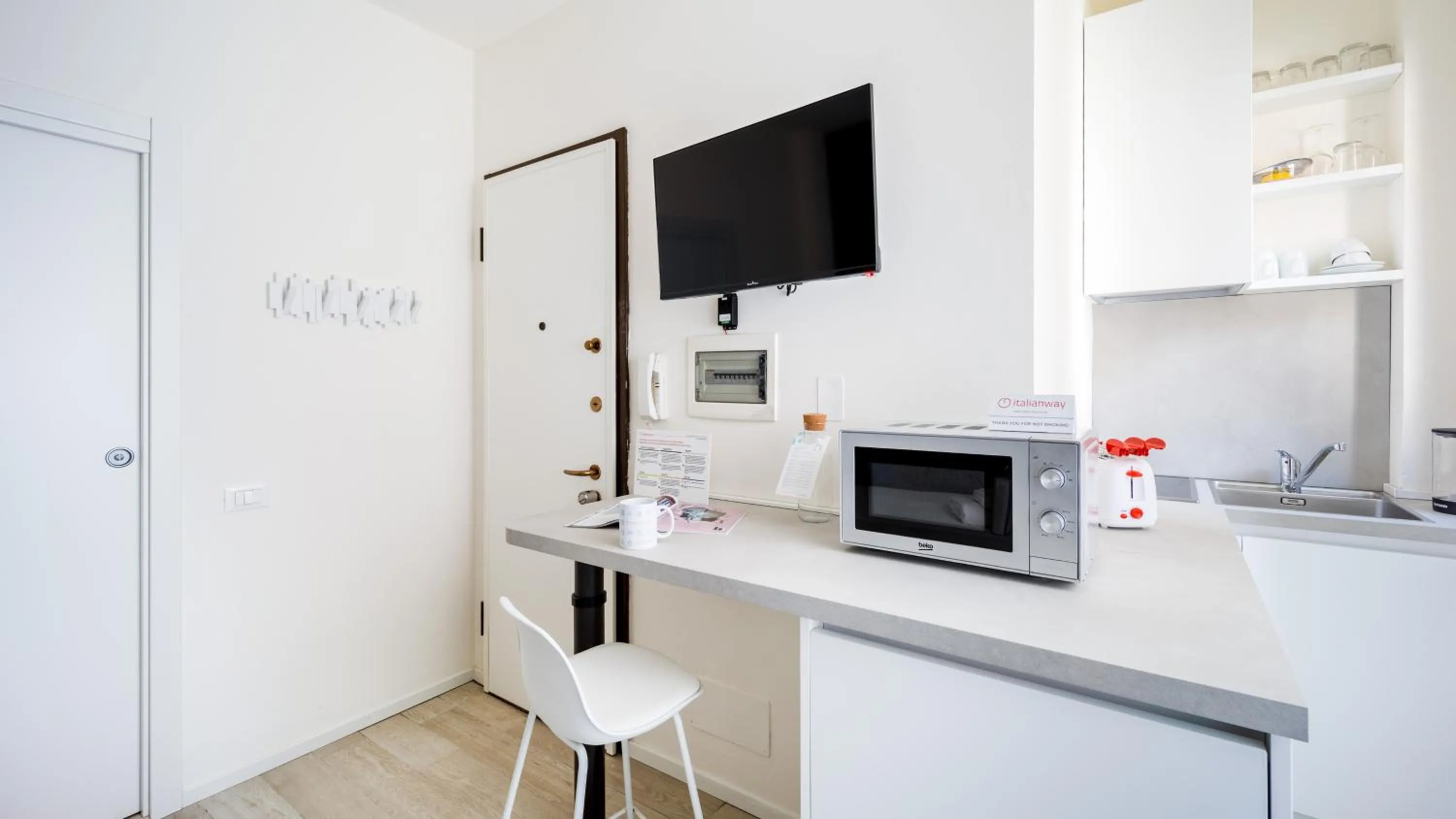 Italianway - The B Village Business