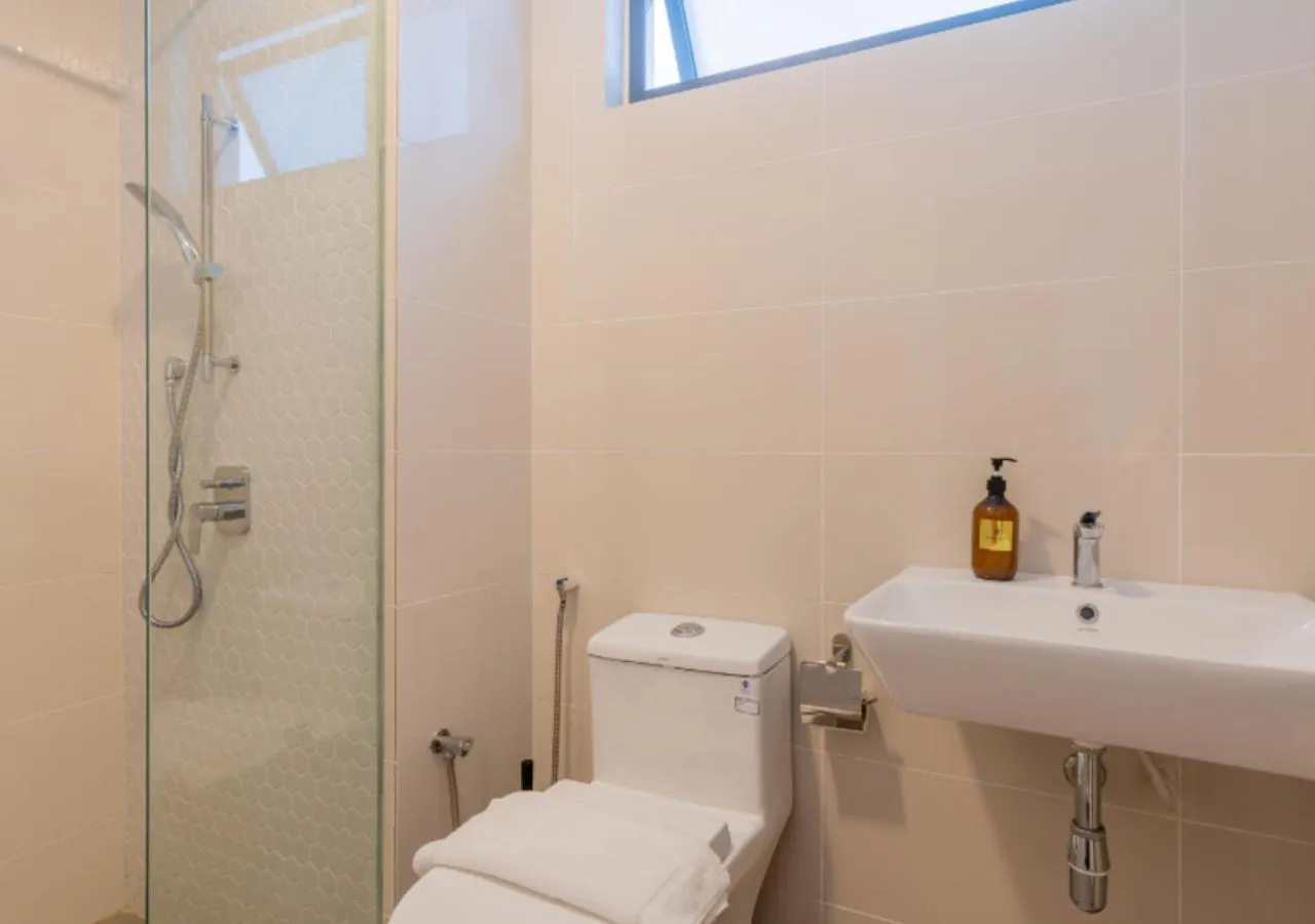 Bathroom in Greystone Continew Residensi