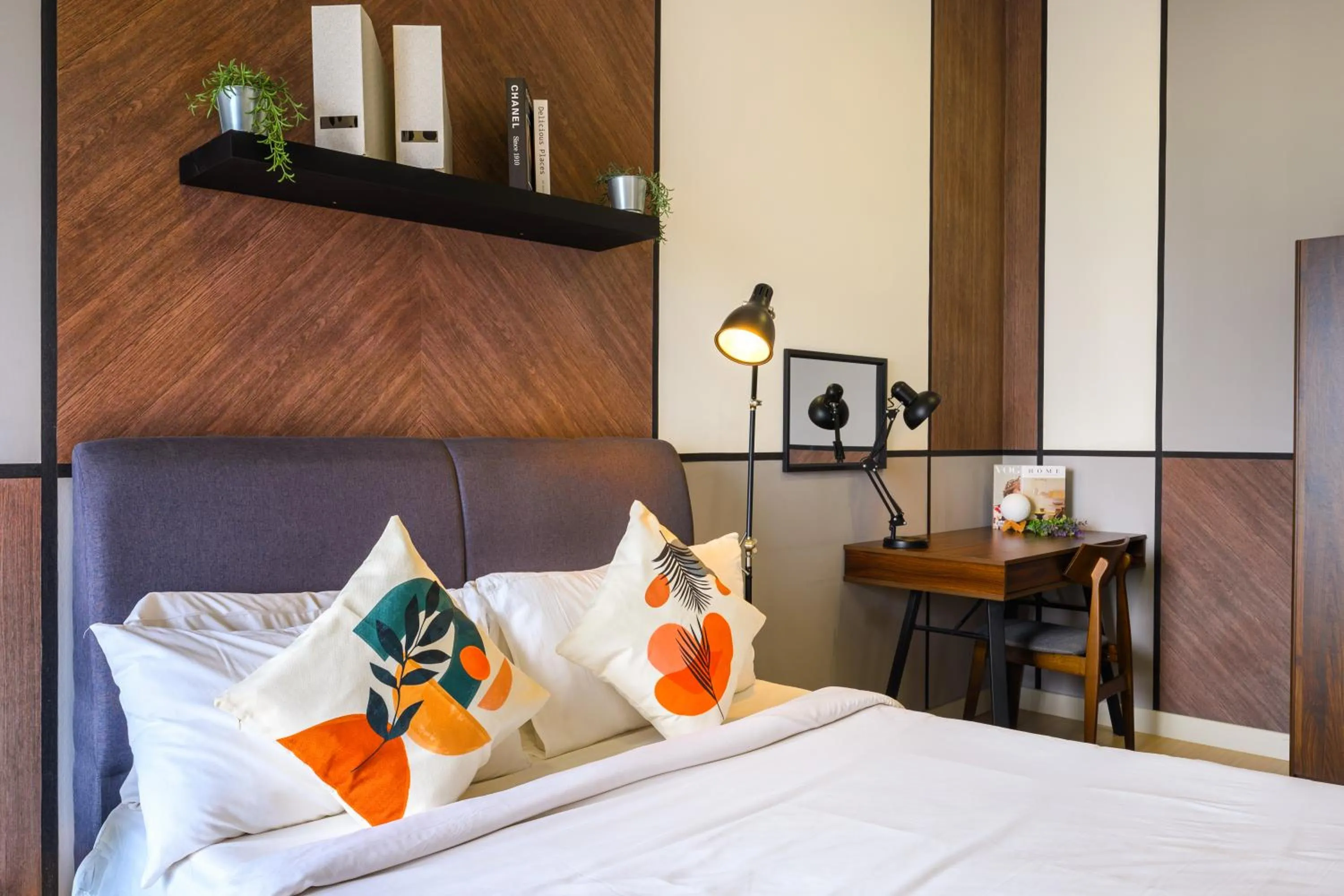 Bed in Greystone Continew Residensi