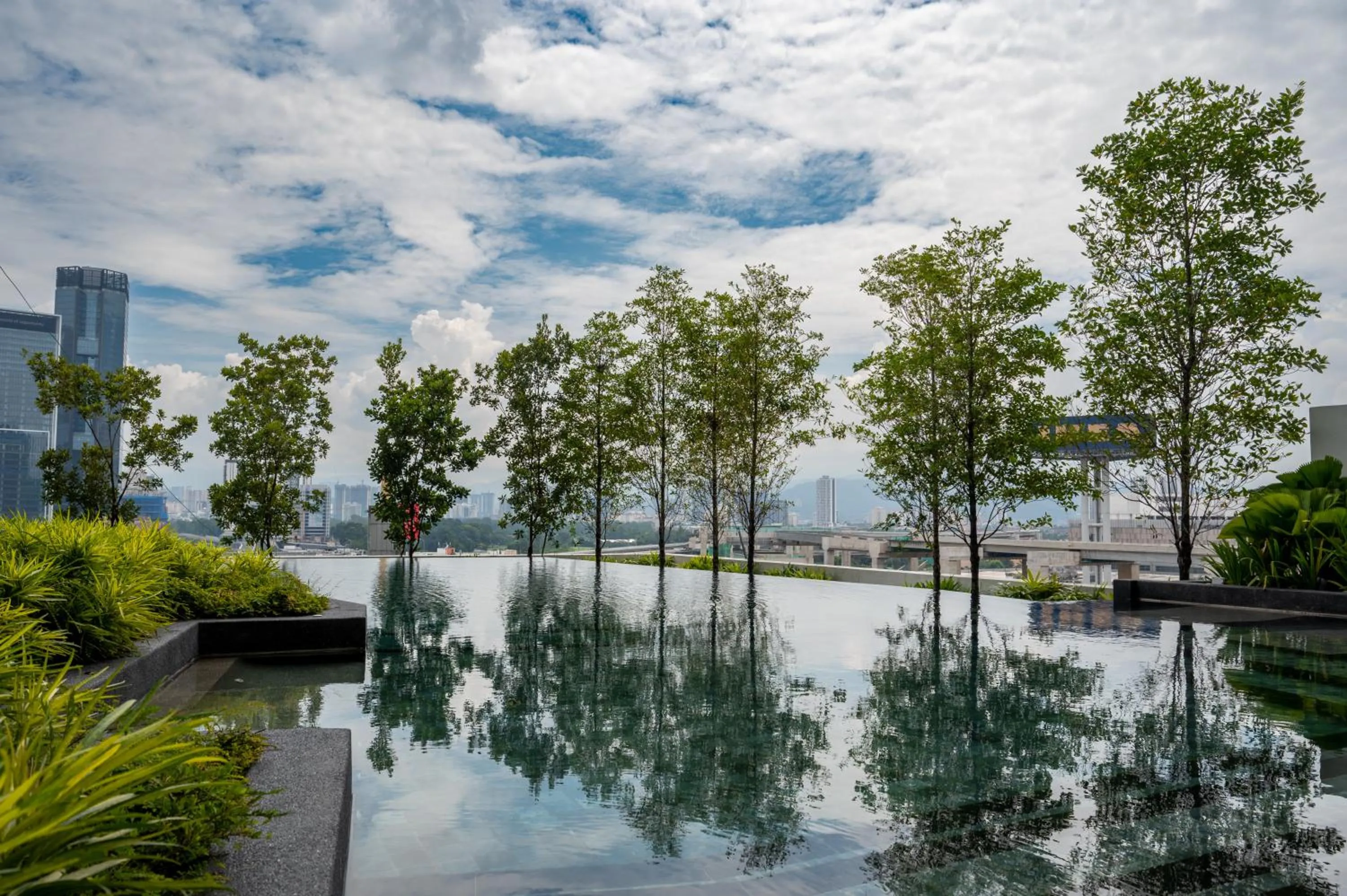 Natural landscape in Greystone Continew Residensi