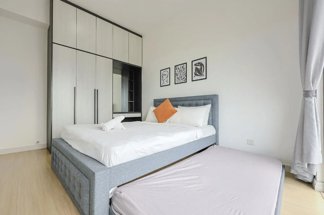 Greystone Continew Residensi