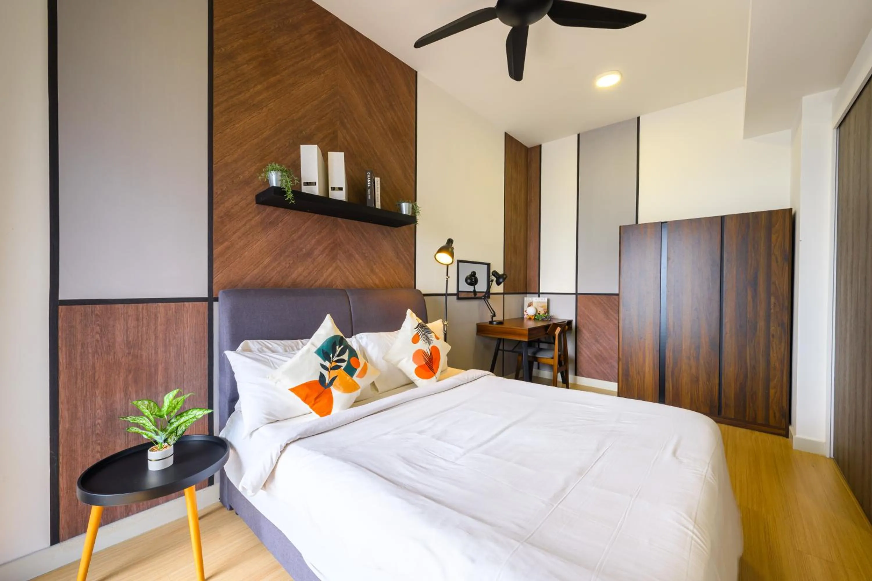 Bed in Greystone Continew Residensi