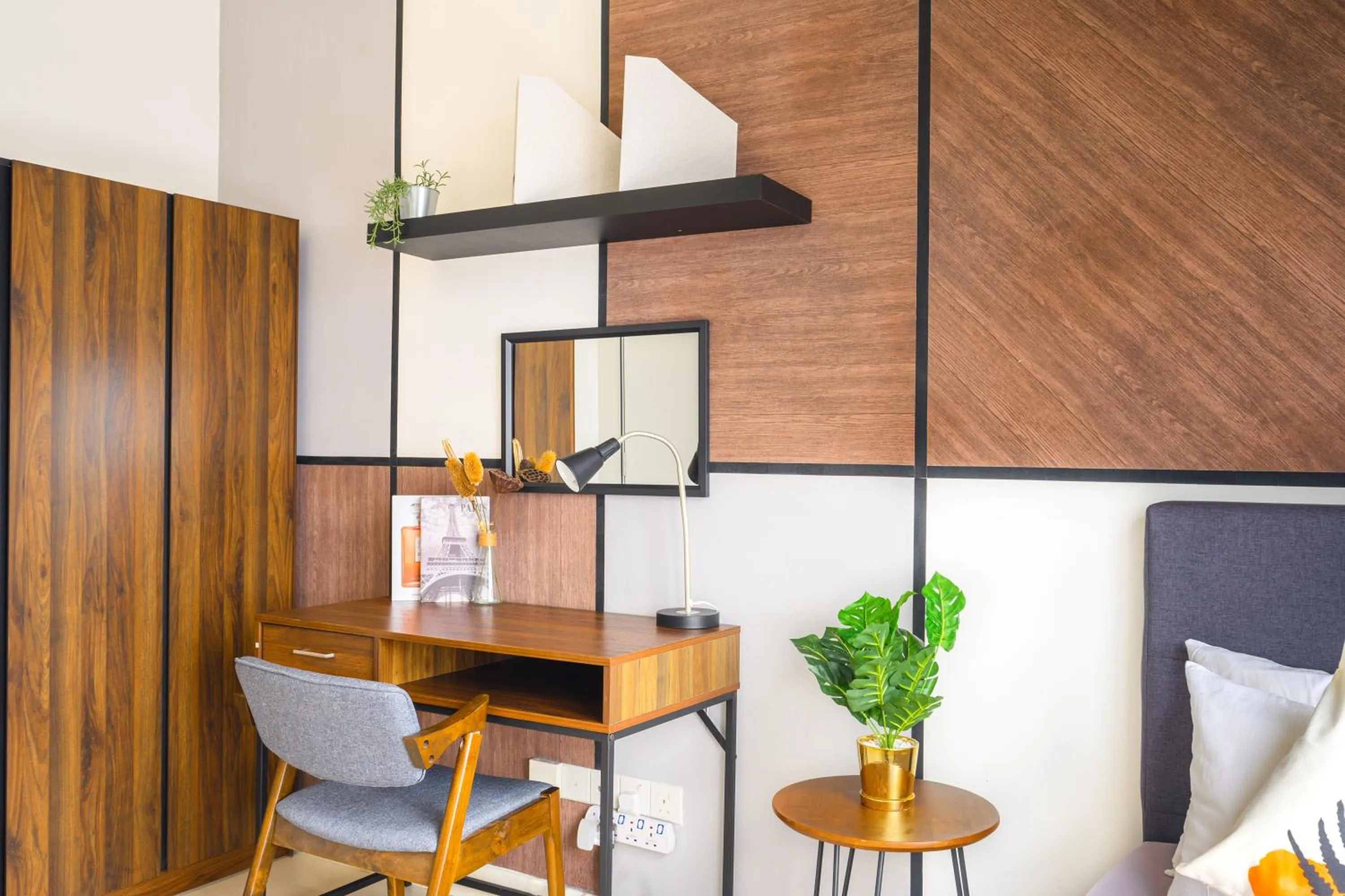 Seating area in Greystone Continew Residensi