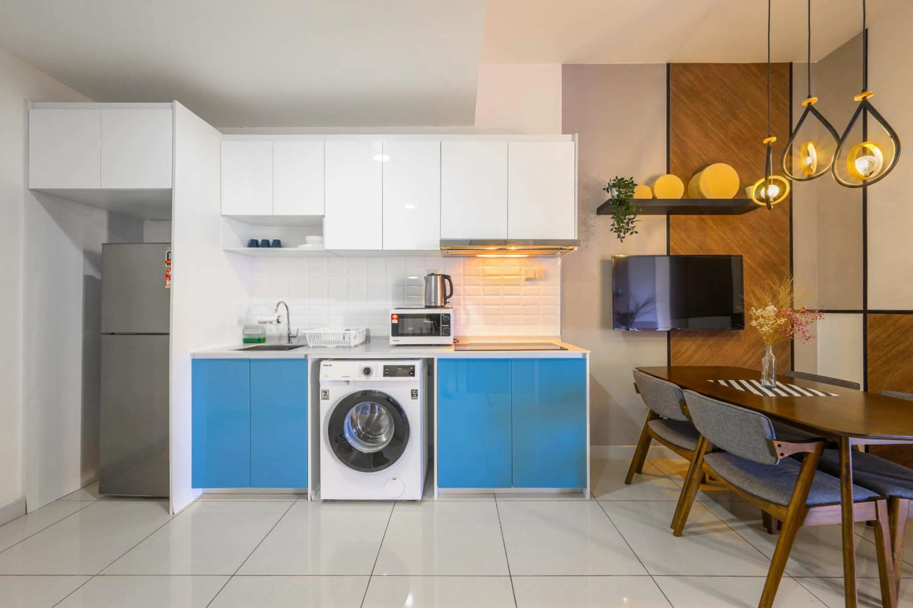 Kitchen or kitchenette in Greystone Continew Residensi