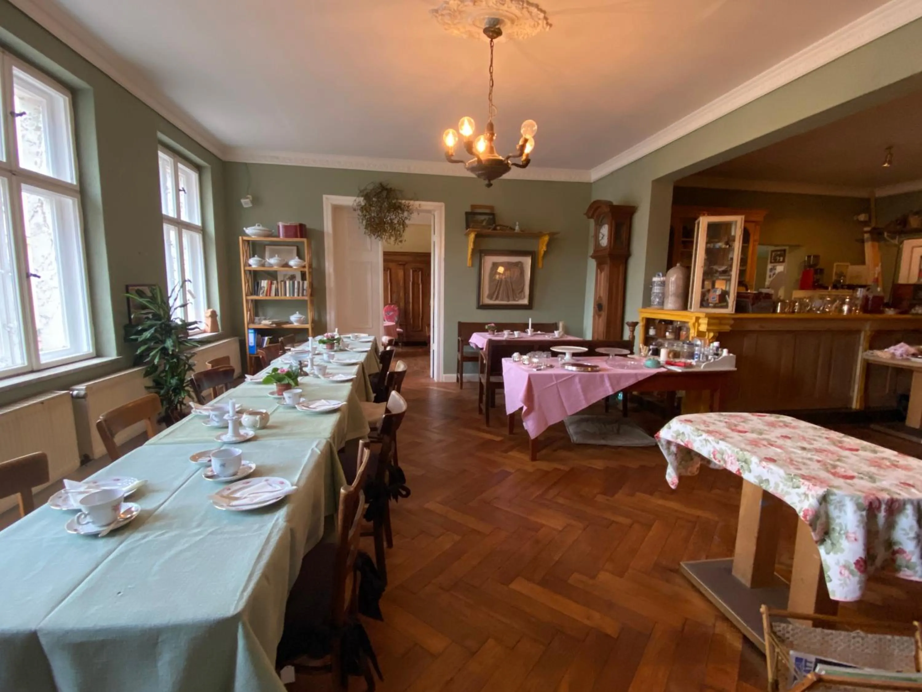 Restaurant/places to eat in norddeutscher Hof - Kutscherstation