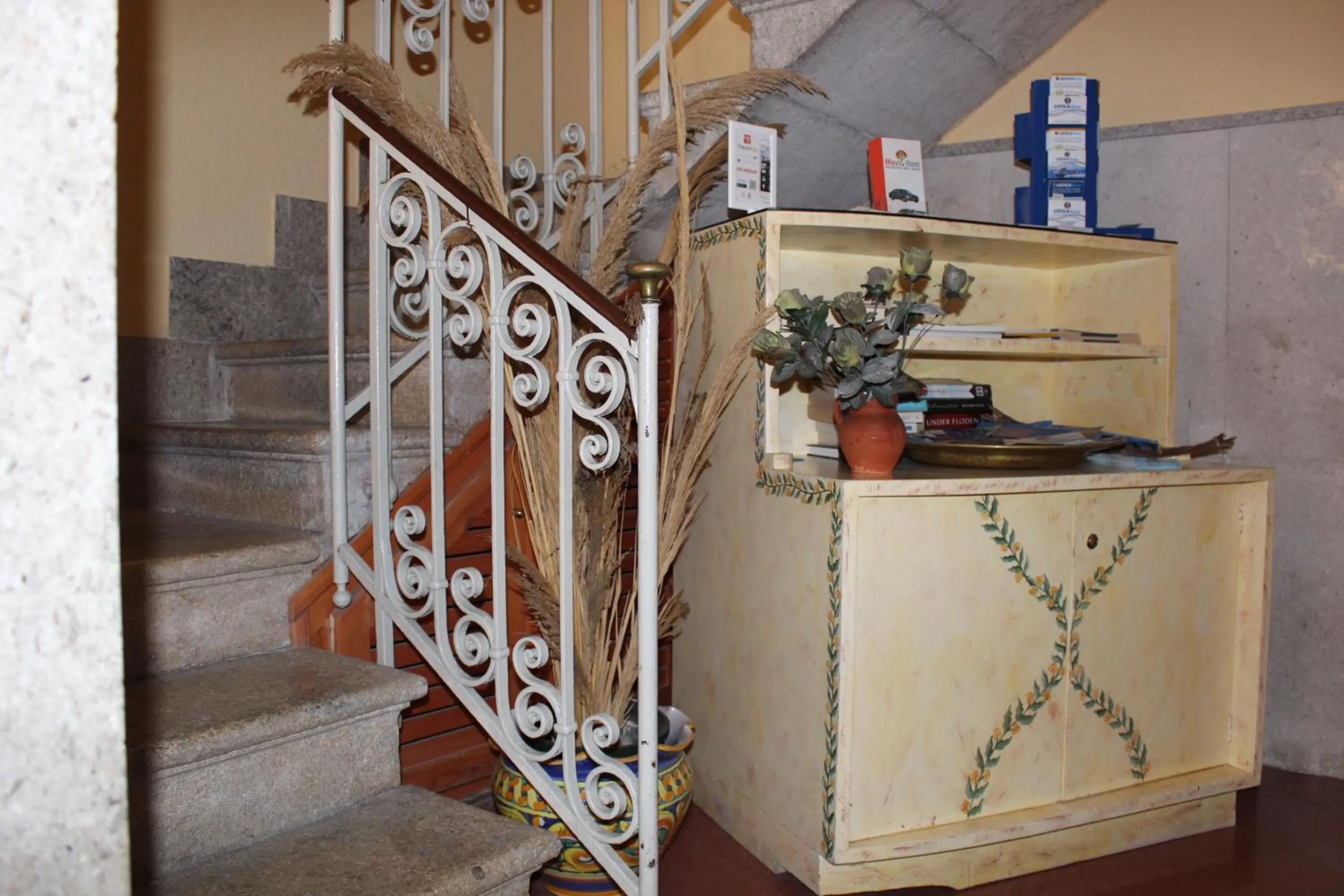 Lobby or reception in Hotel Residence Le Chiavi Di San Francesco