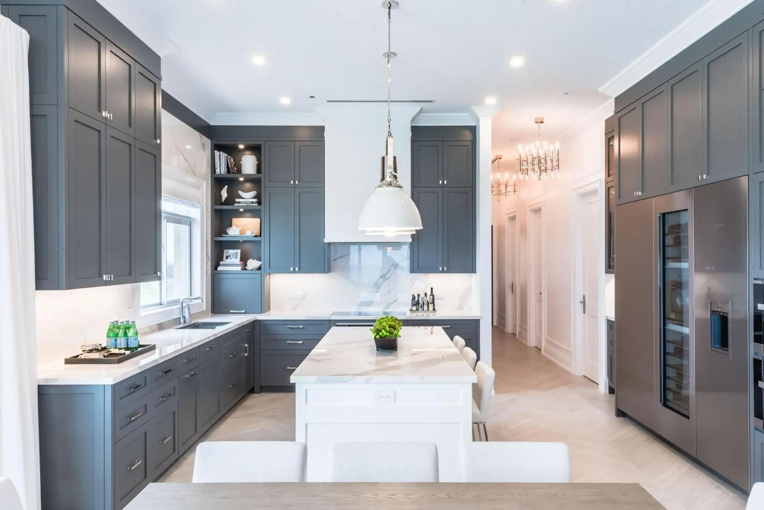 Club Se7en at Beachcomber