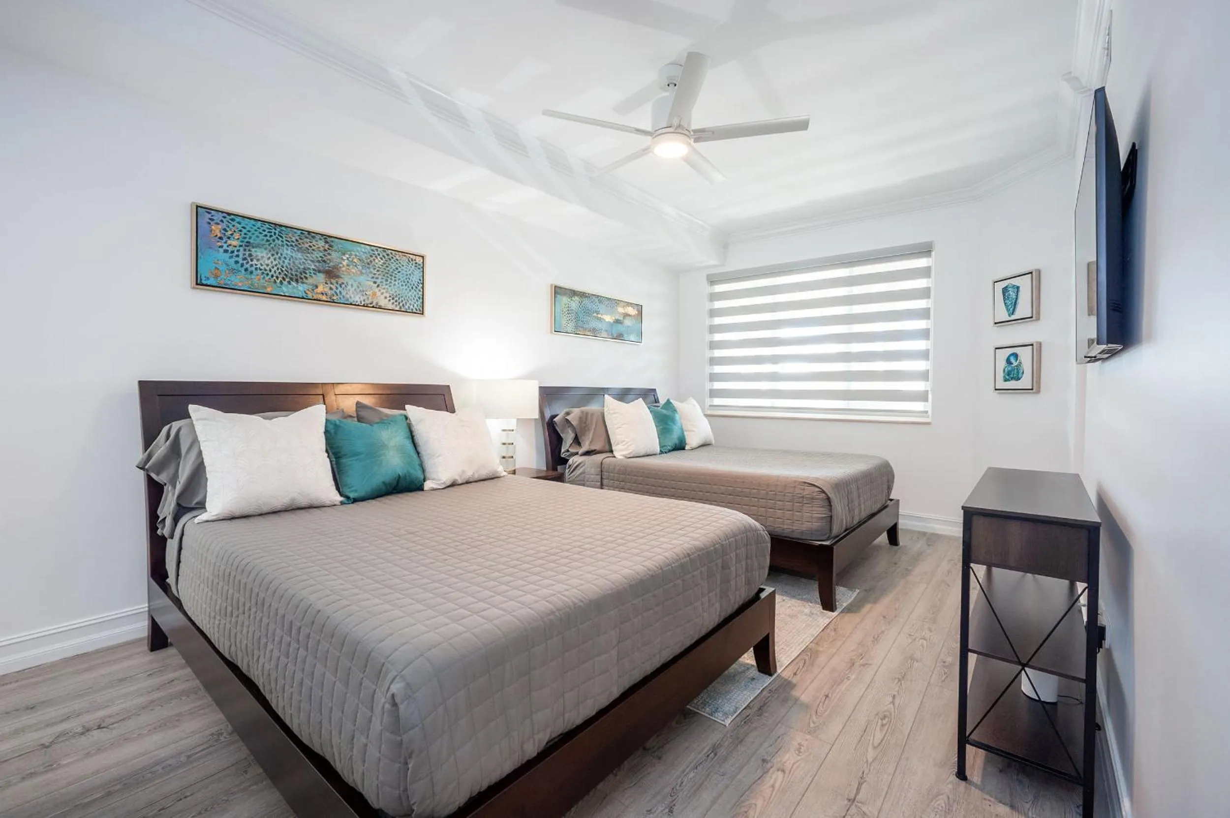 Club Se7en at Beachcomber