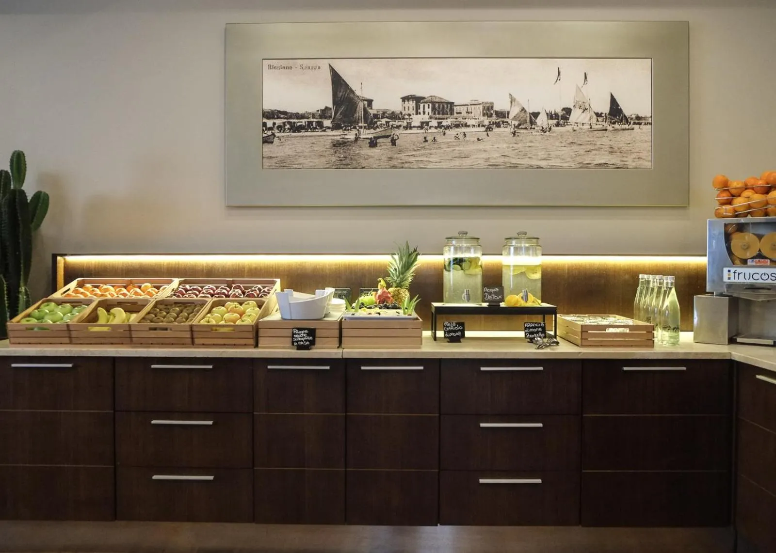Buffet breakfast in Hotel Select Suites & Spa - Apartments