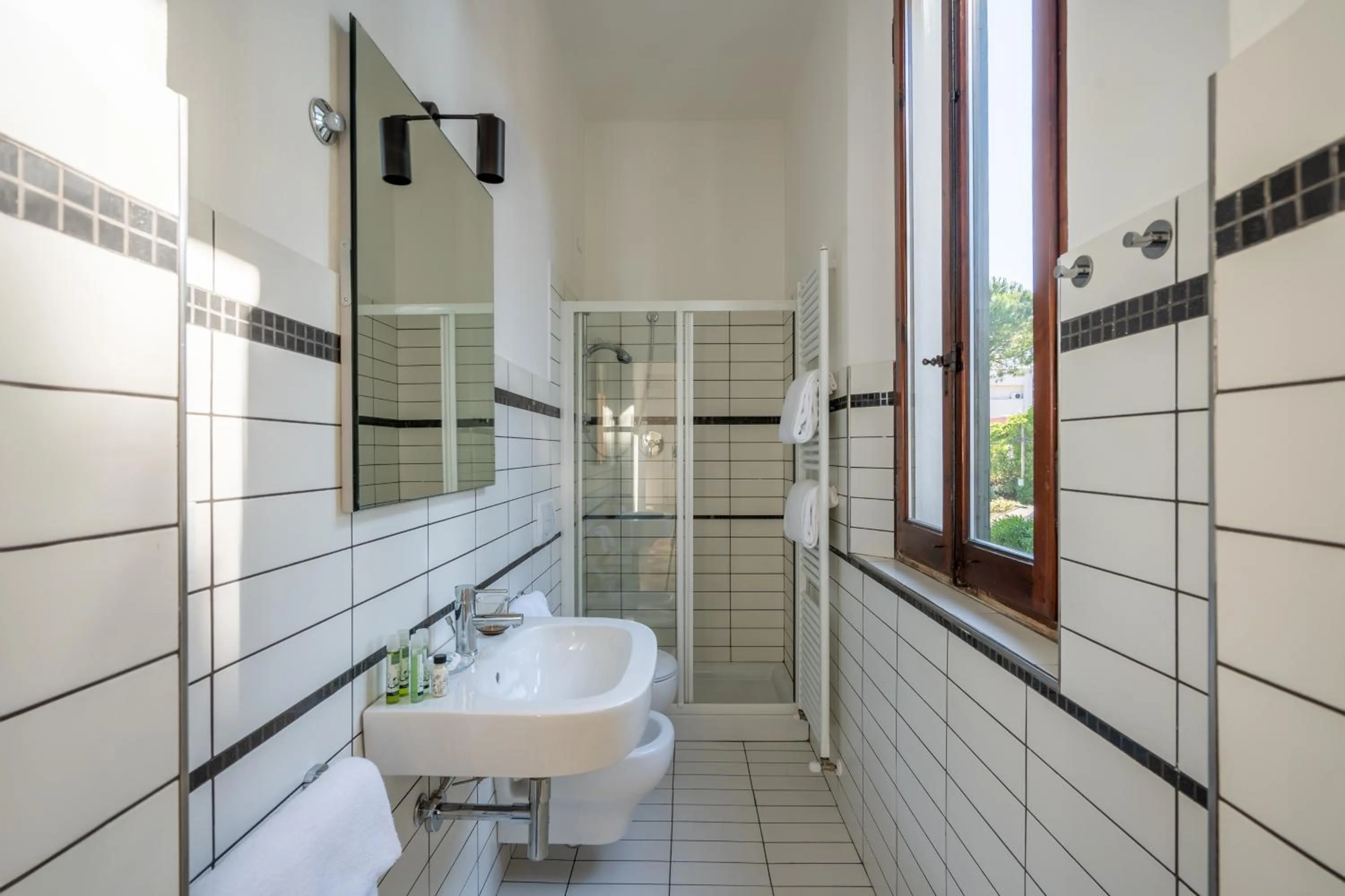 Shower in Hotel Select Suites & Spa - Apartments