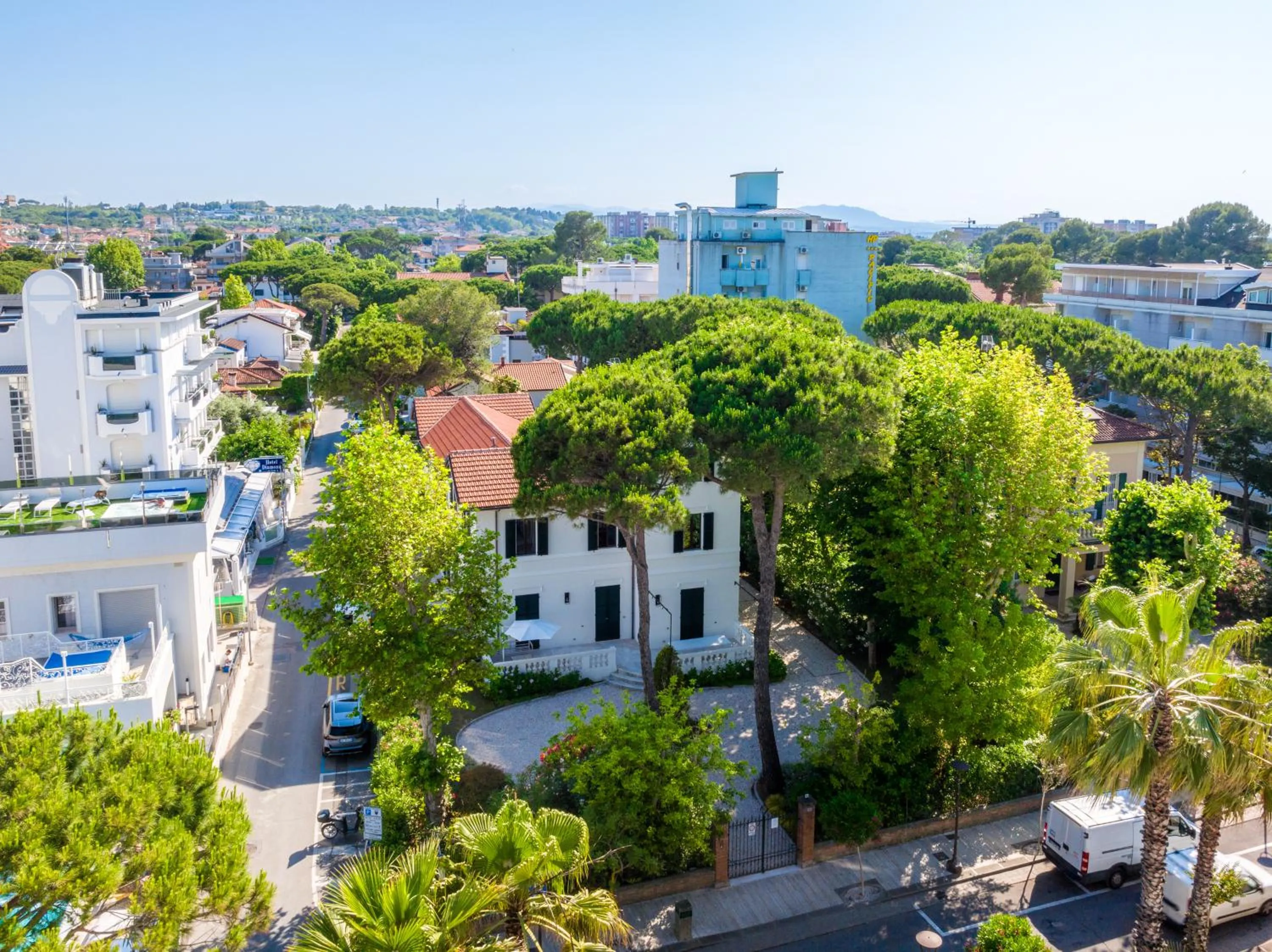 Property building in Hotel Select Suites & Spa - Apartments