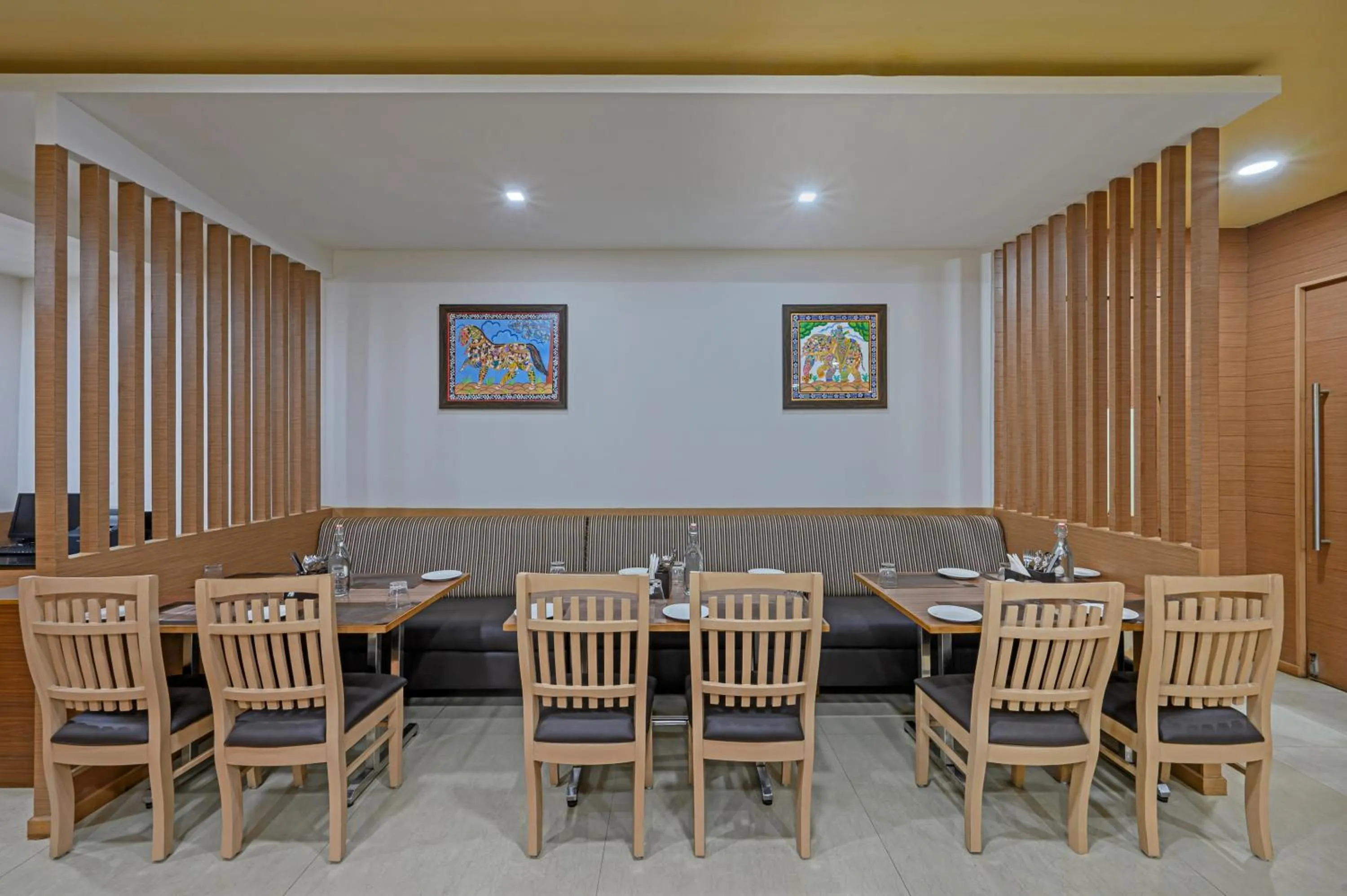 Restaurant/places to eat in Sterling V Grand Madurai