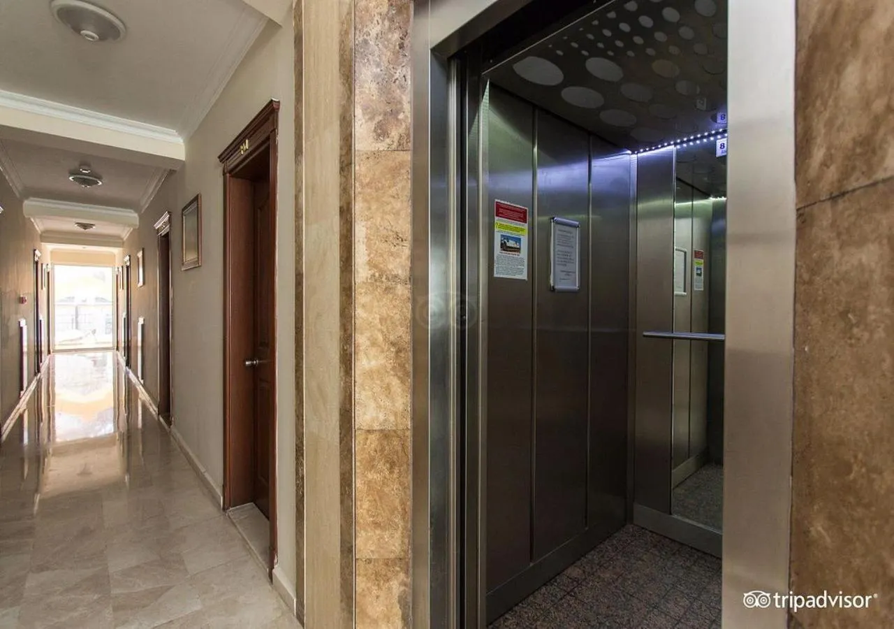 elevator in MURAT 2 Hotel