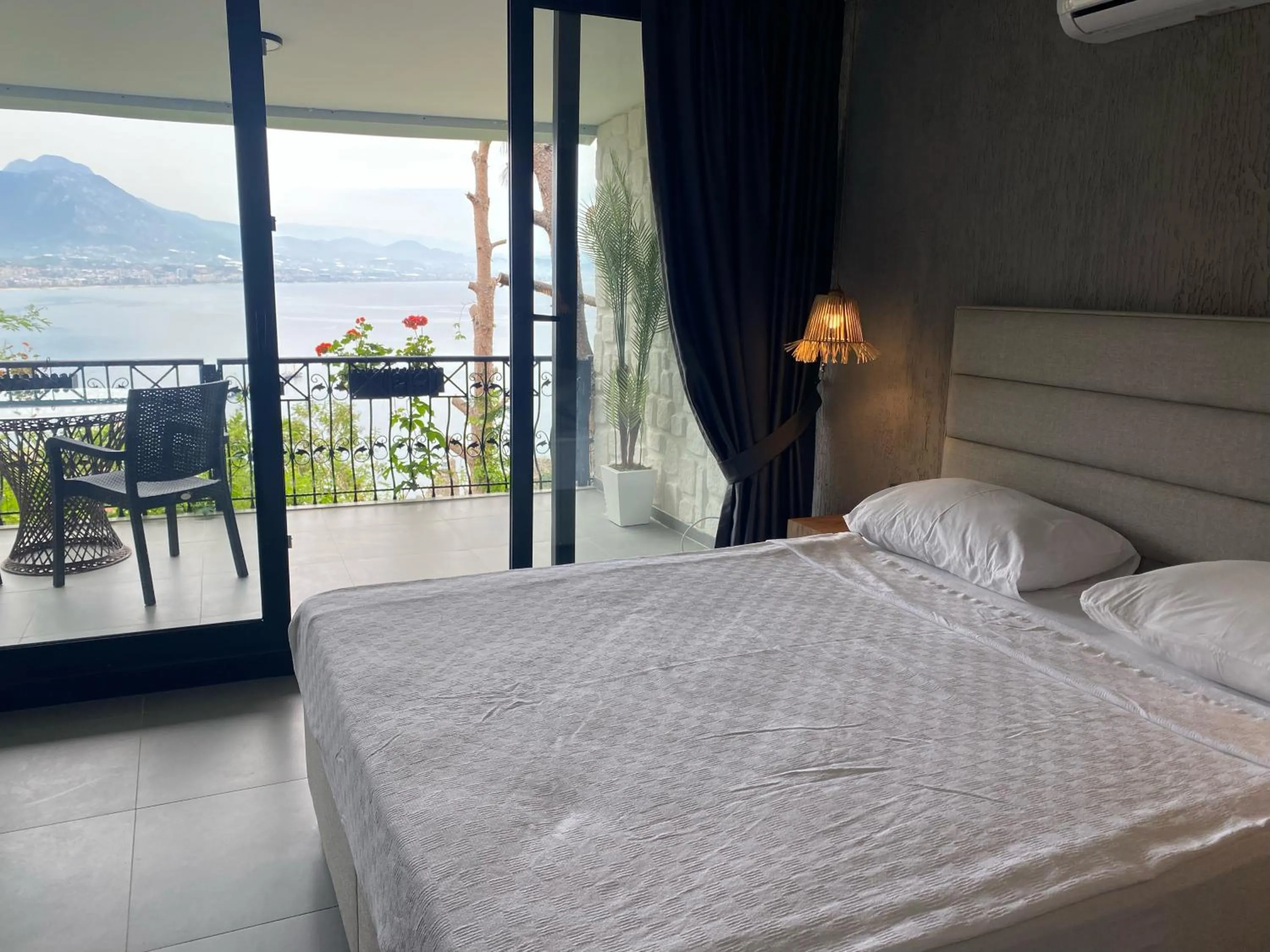 Bed in Castle Boutique Hotel Alanya