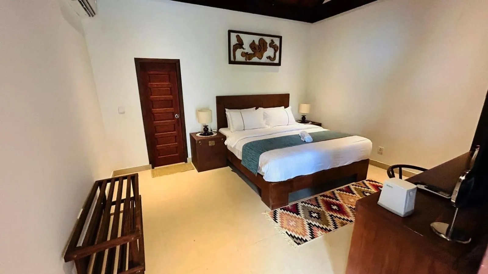 Bed in Atholhu Residence