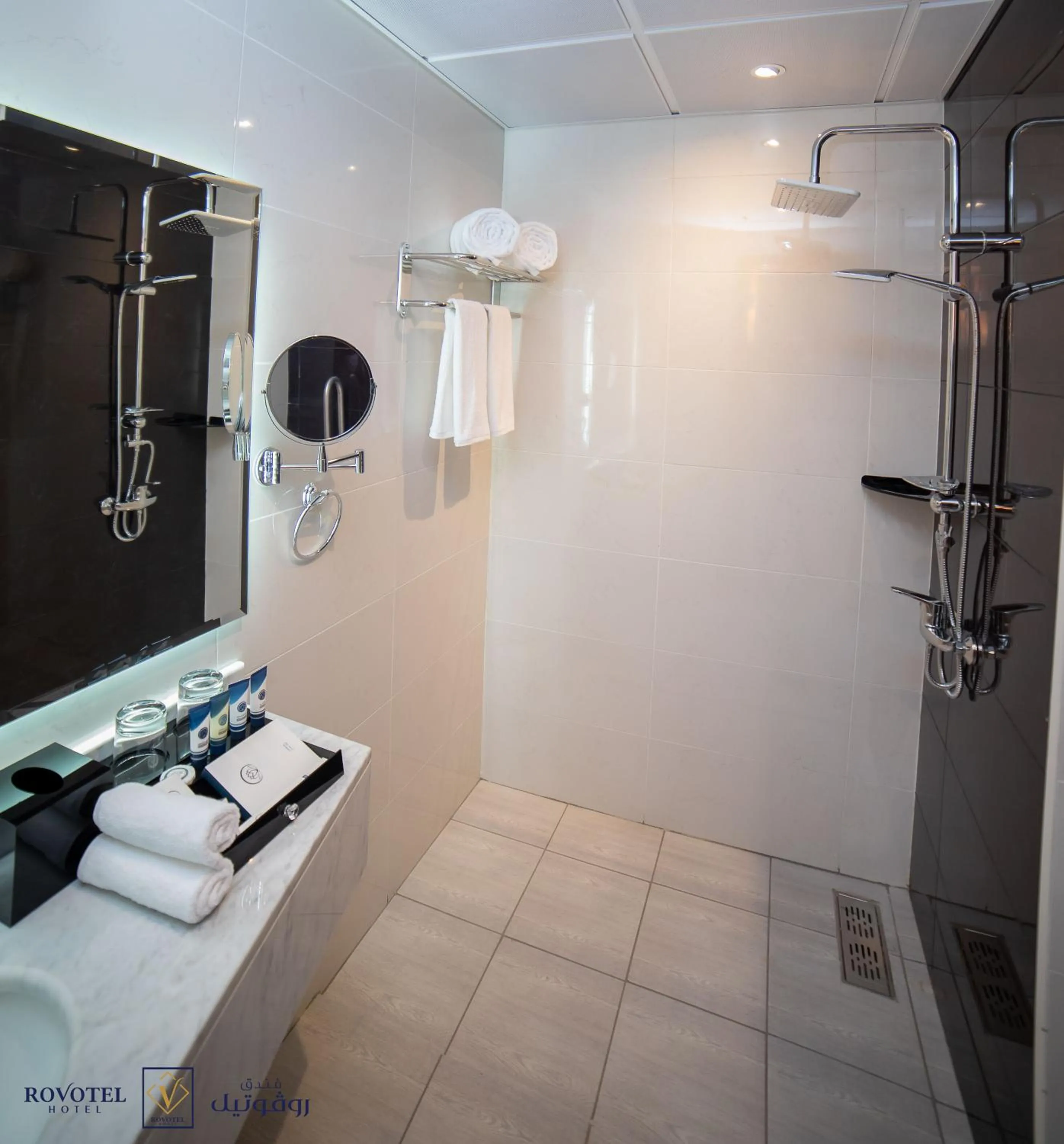 Shower in Romera Hotel