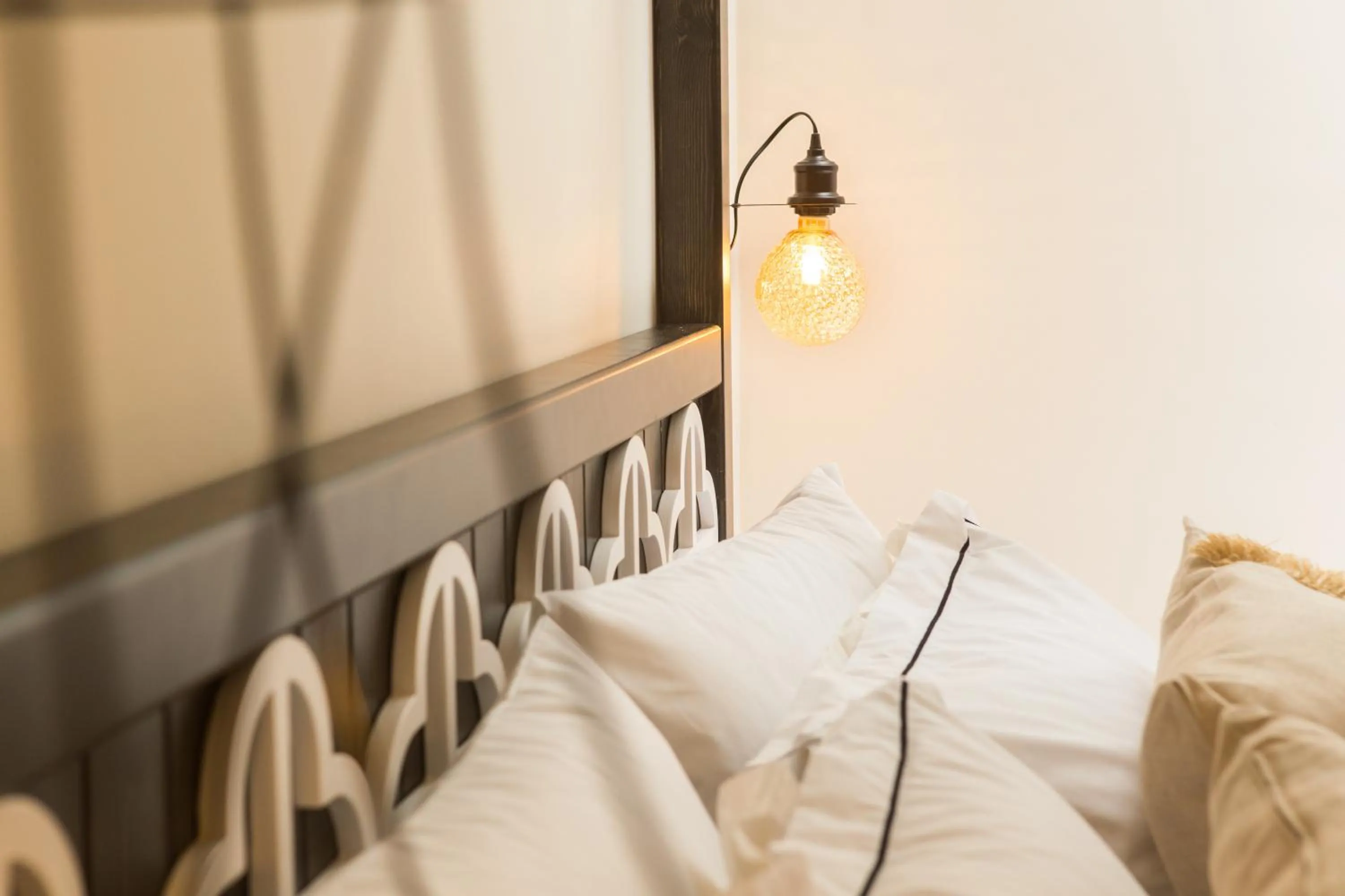 Photo of the whole room, Bed in C Suites