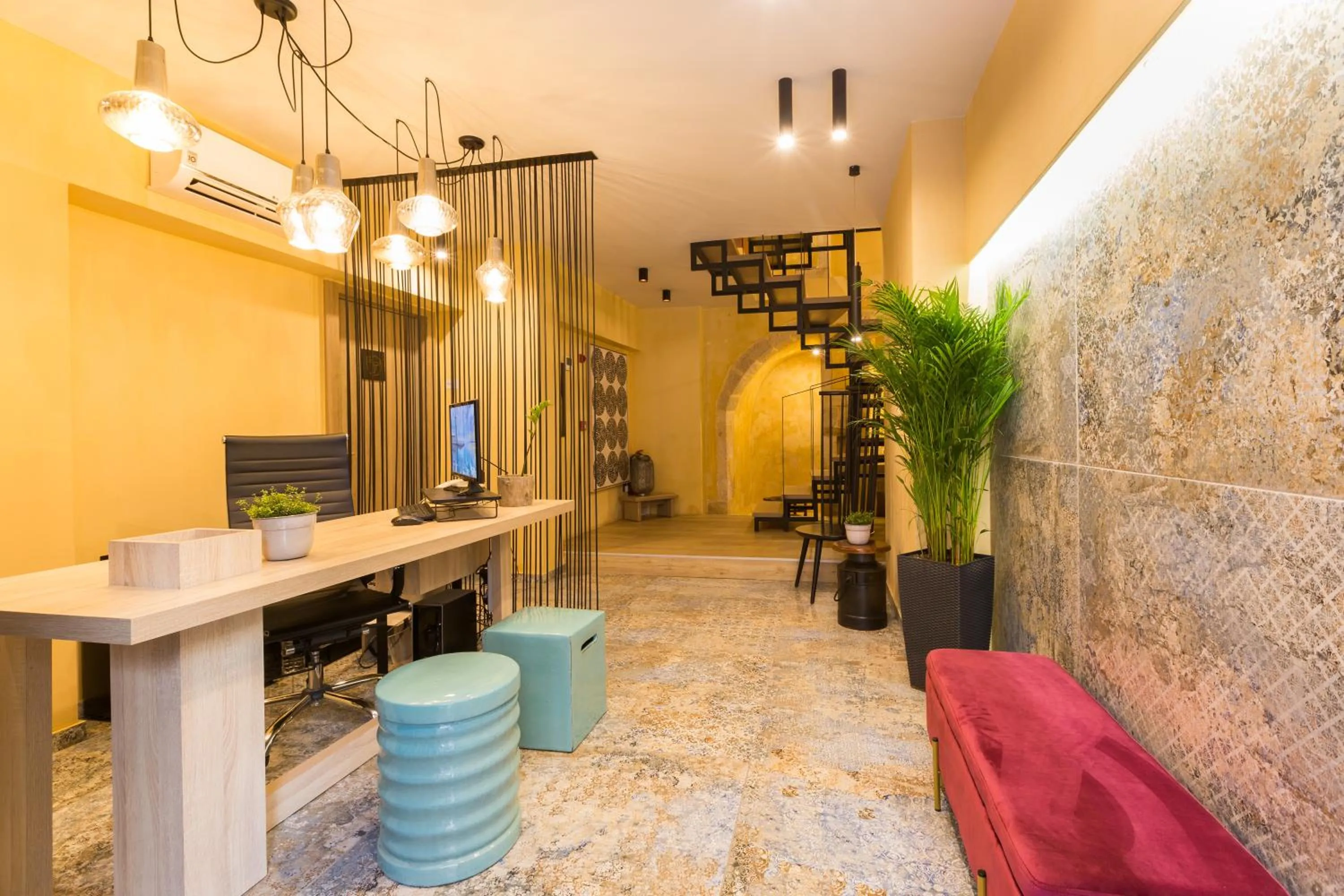 Lobby or reception in C Suites