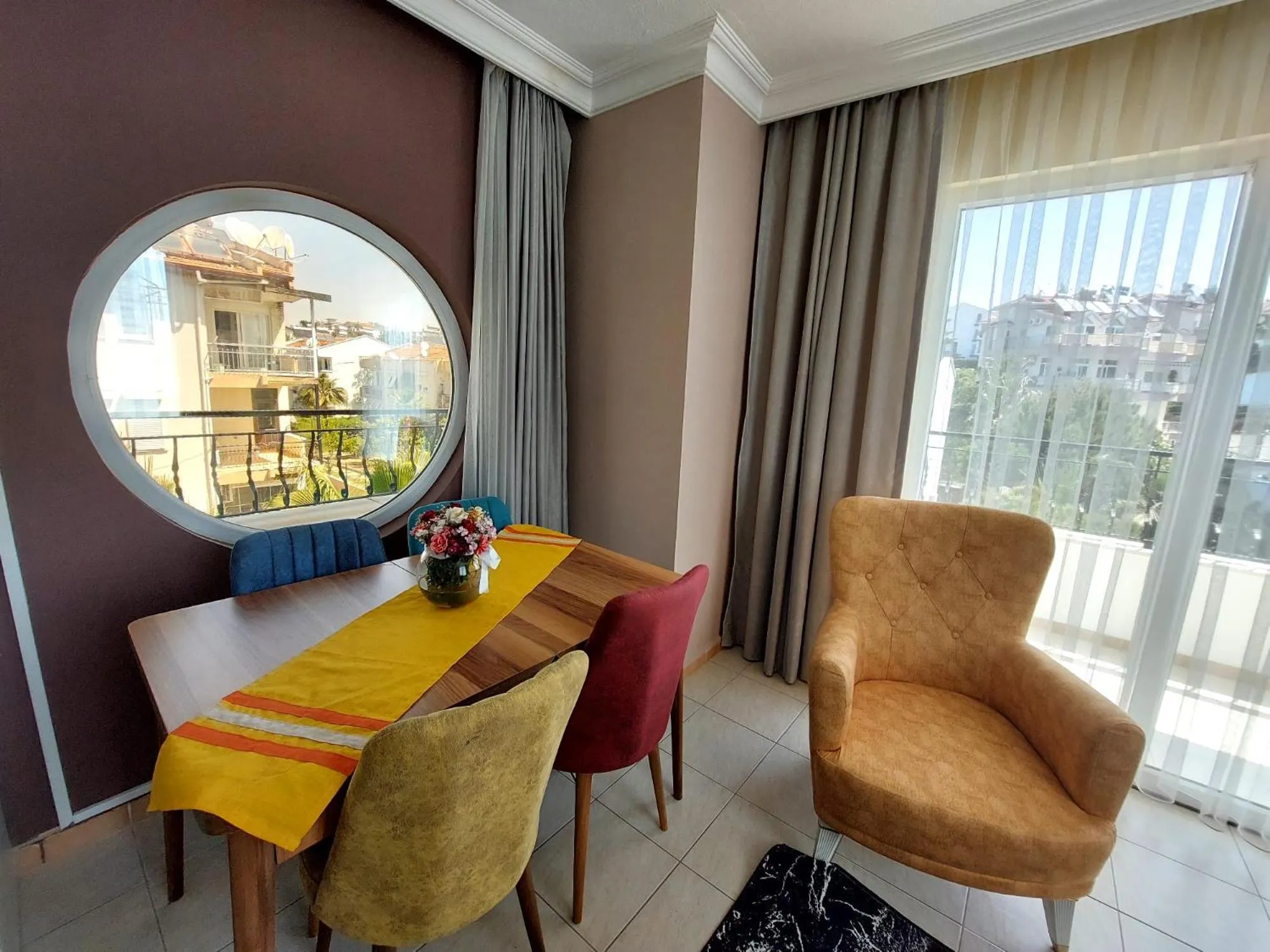 Living room in Summer rose hotel