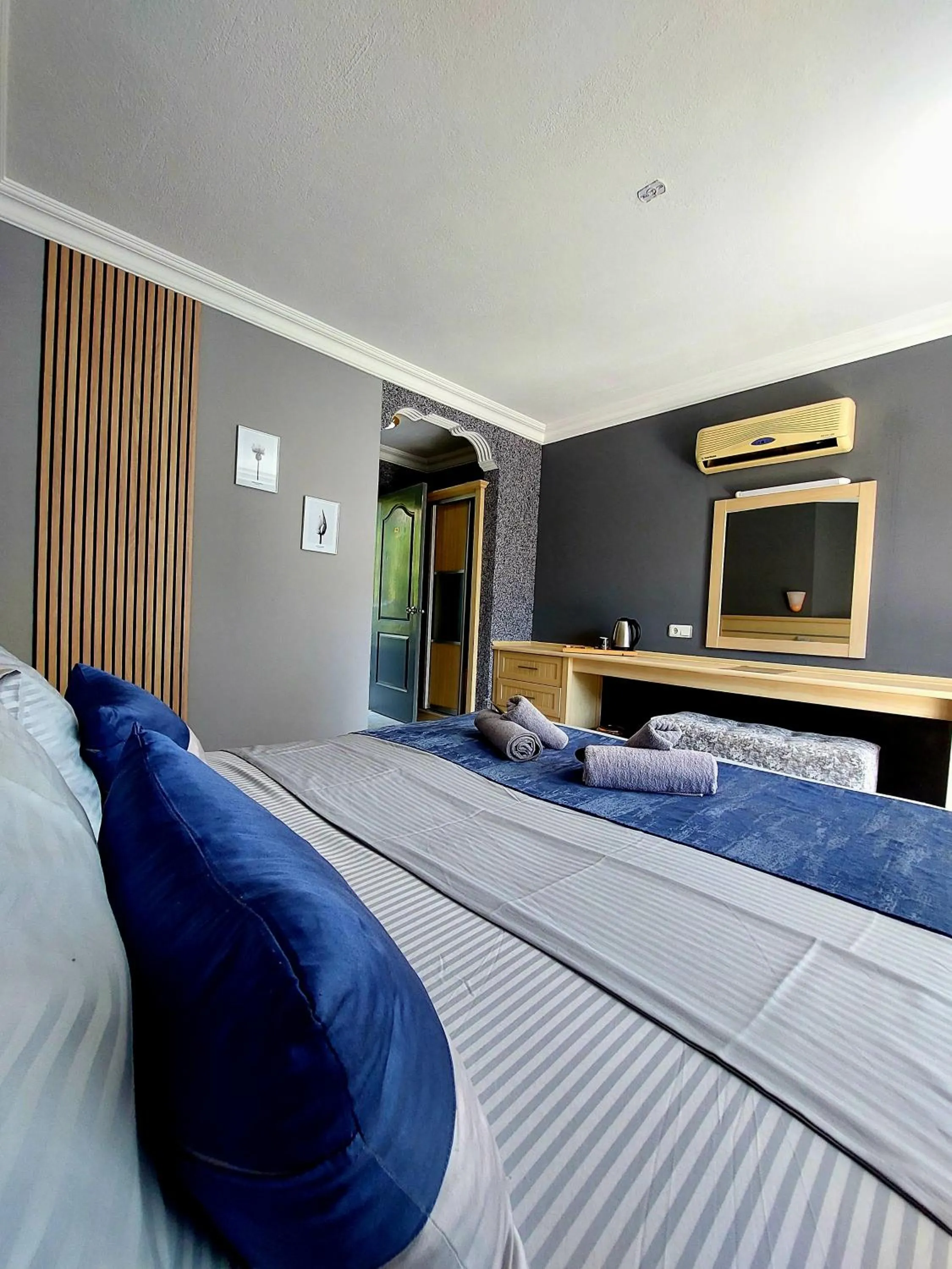 Photo of the whole room in Summer rose hotel