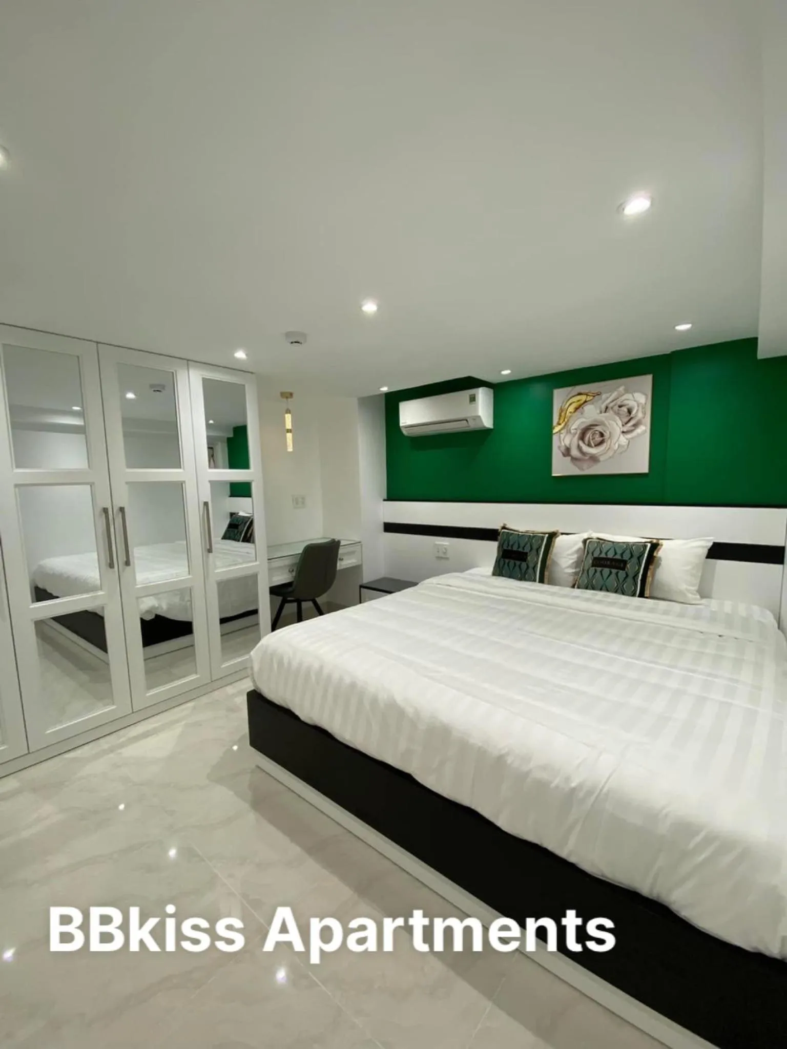 Bed in BBKISS Apartments & Hotel