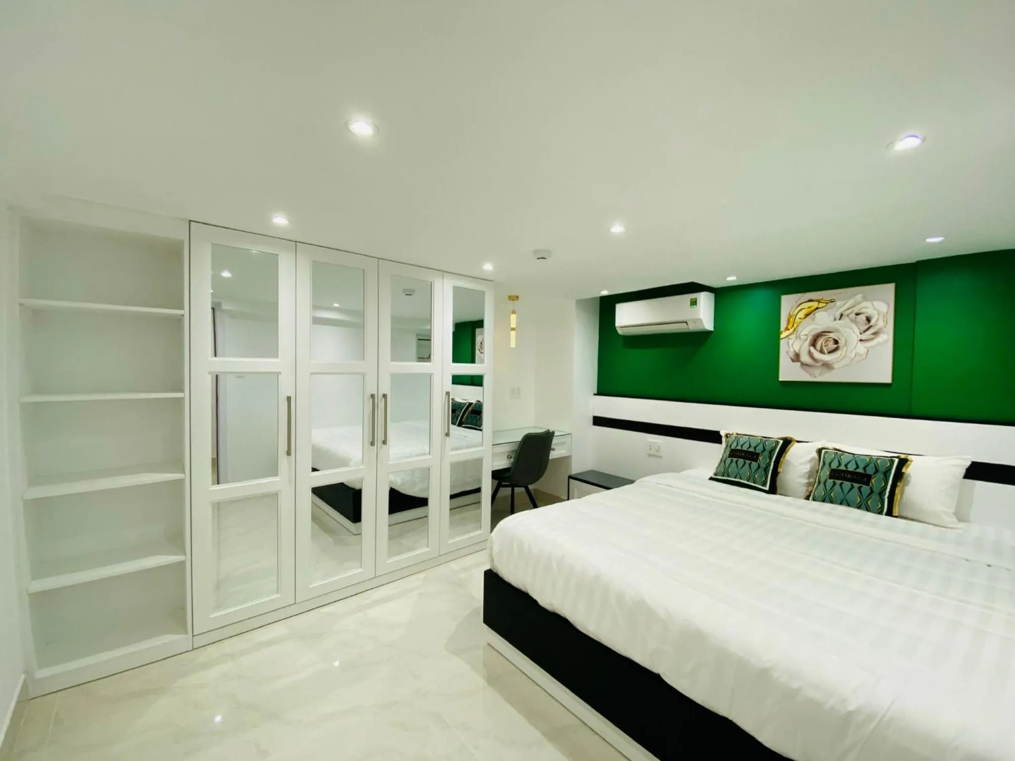 Bedroom, Bed in BBKISS Apartments & Hotel