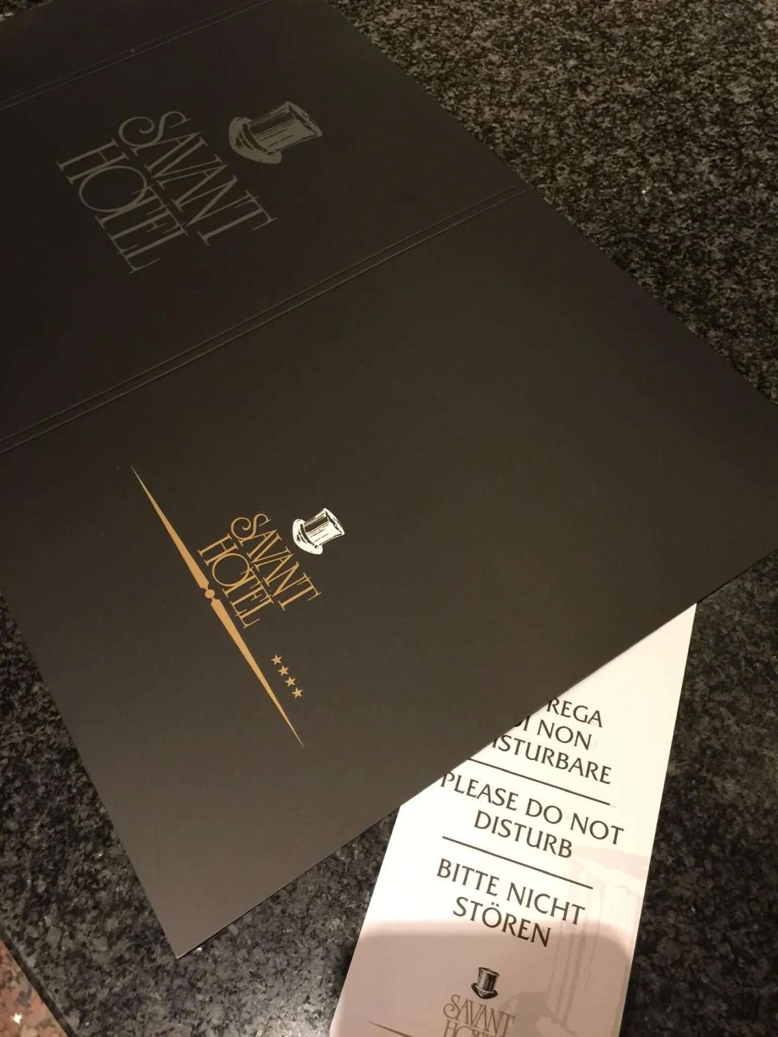 Logo/Certificate/Sign in Savant Hotel