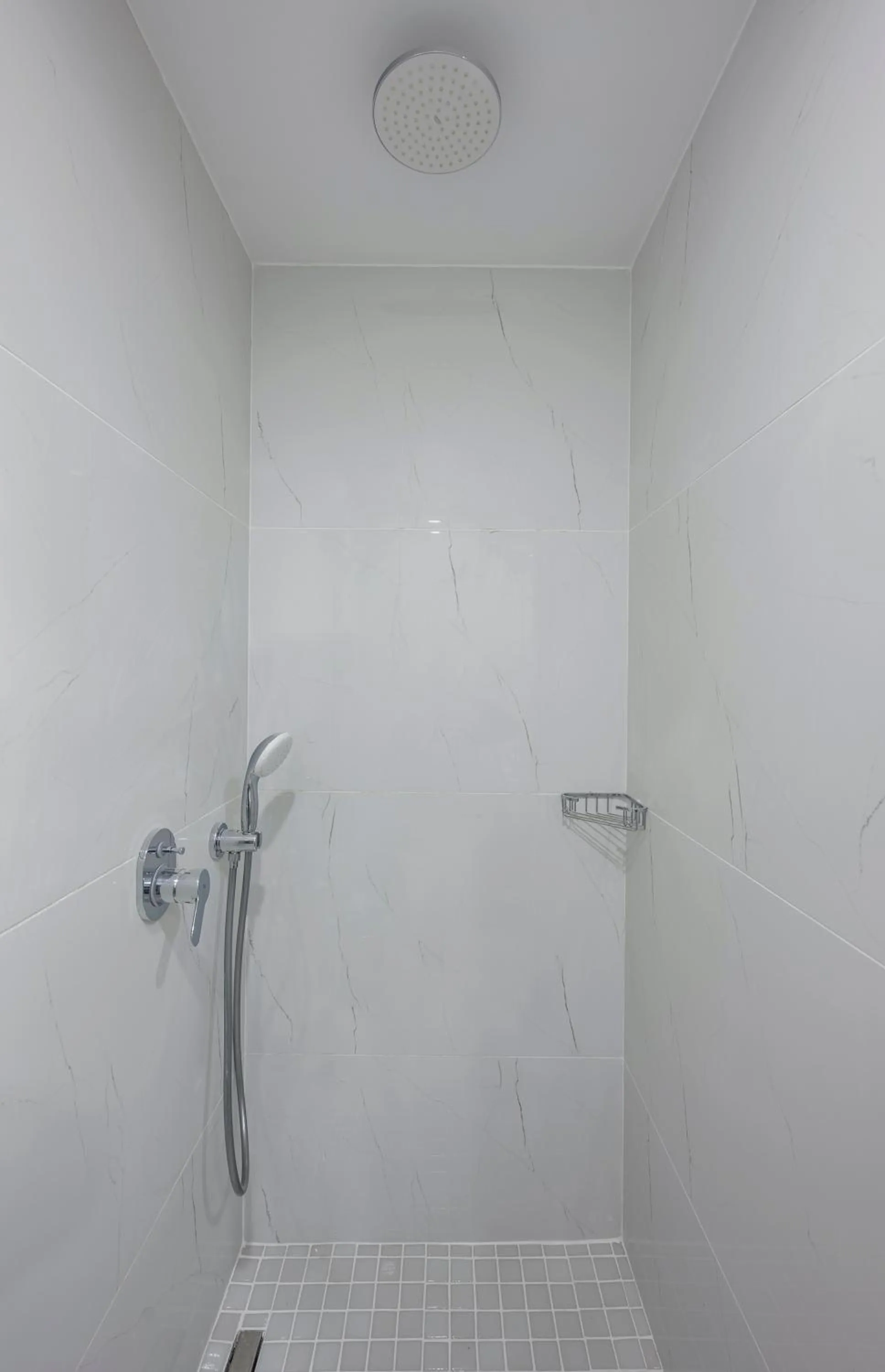 Shower in UK HOTEL İSTANBUL