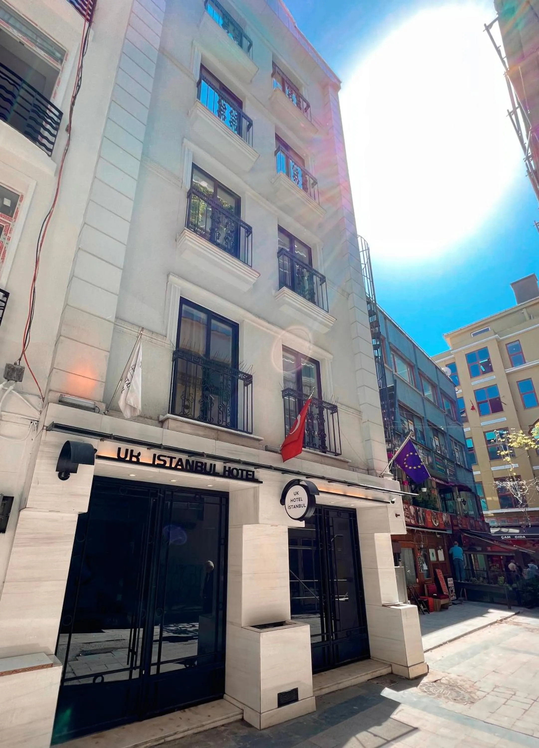 Property building in UK HOTEL İSTANBUL