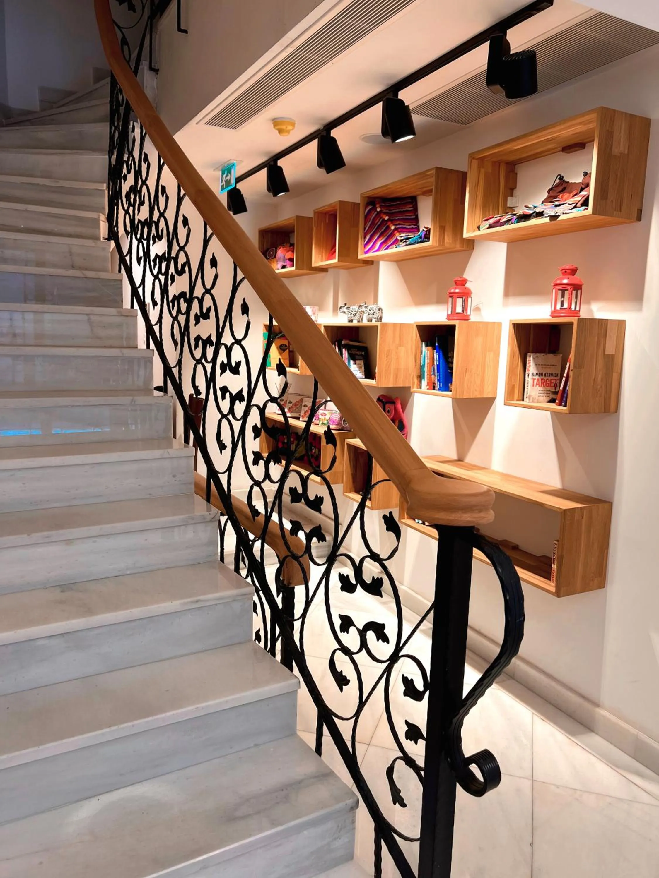 On site in UK HOTEL İSTANBUL