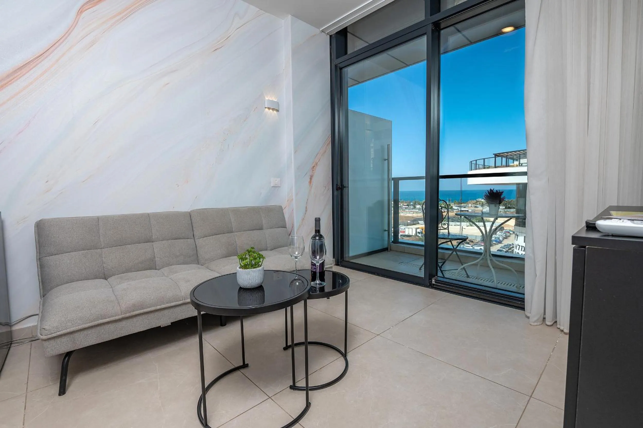 Living room in Hi-Yam SeaView Apartments & Suites