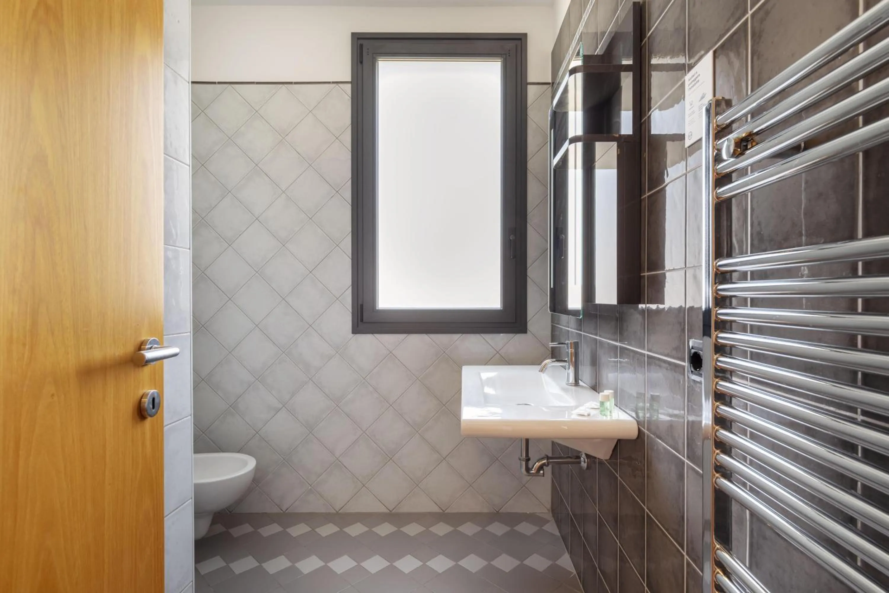 Photo of the whole room in B&B Hotel Sassuolo