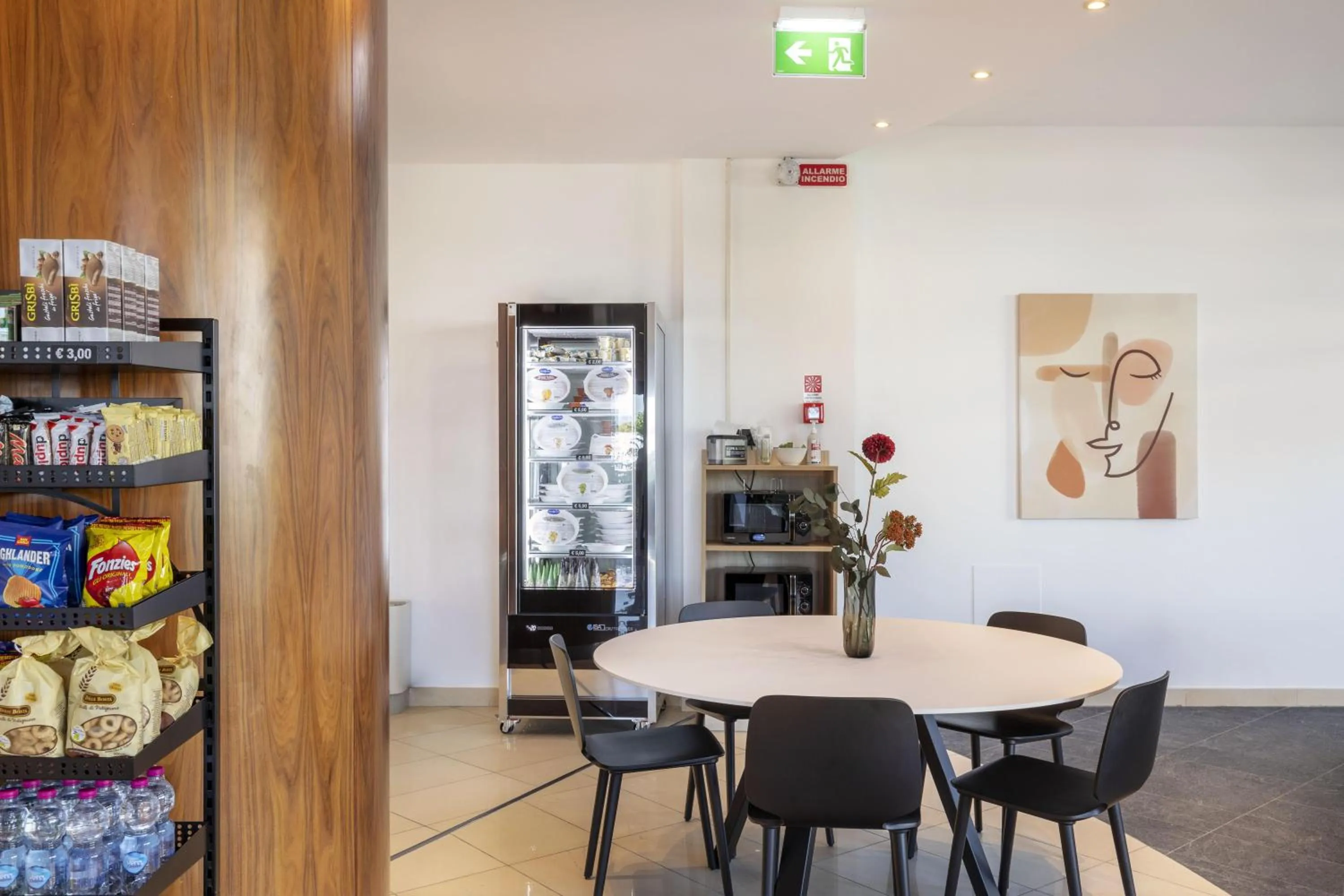 Photo of the whole room in B&B Hotel Sassuolo