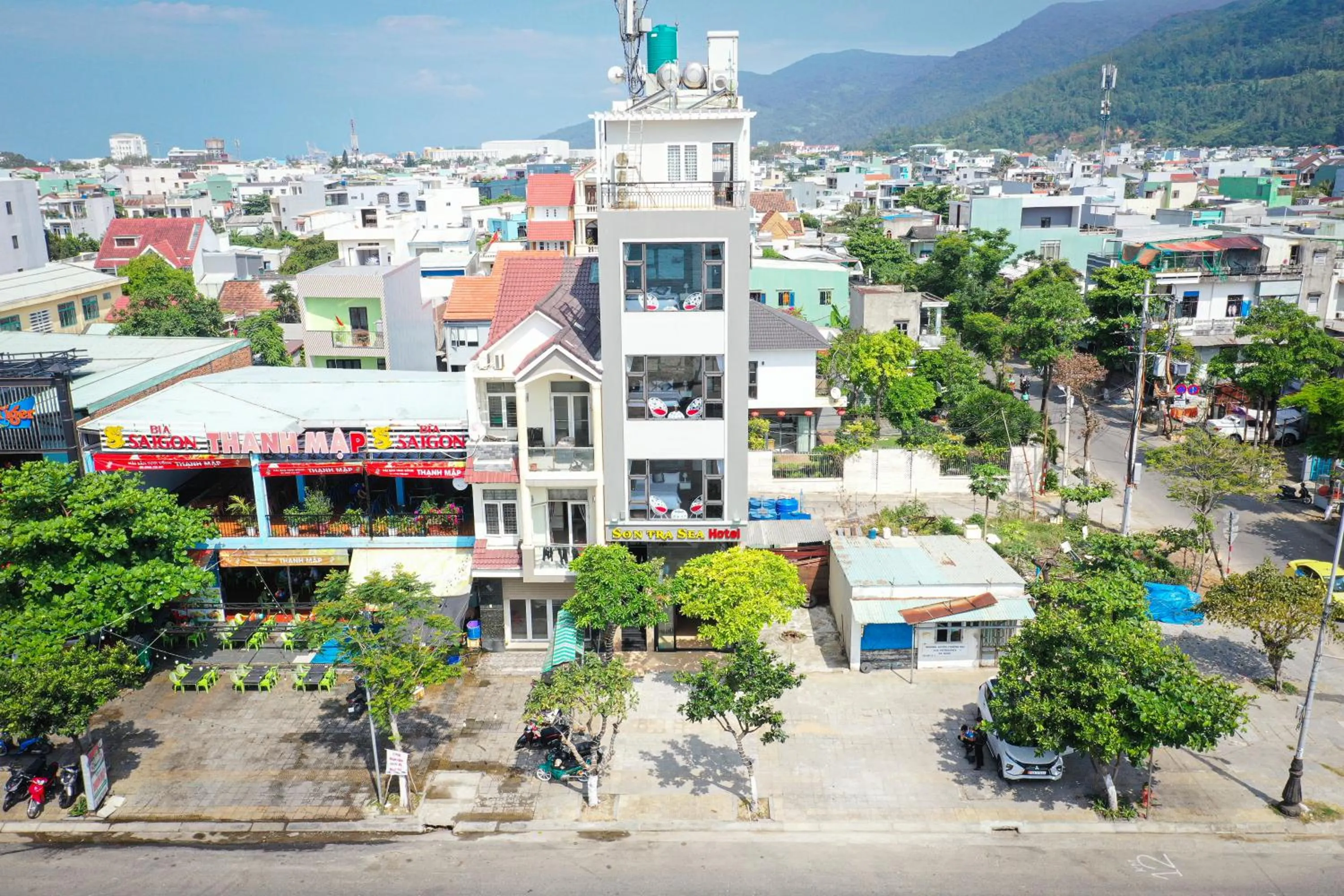Property building in Sontra Sea Hotel