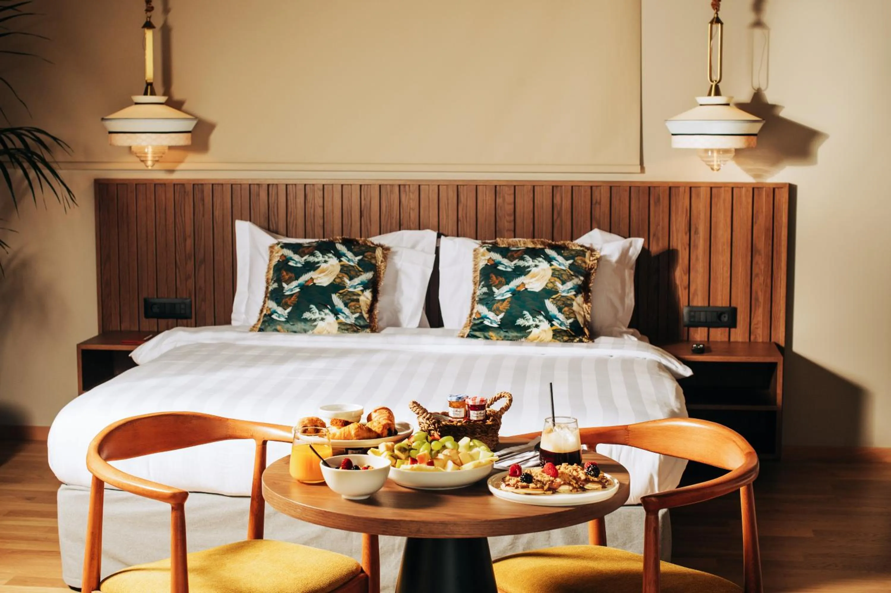 Breakfast, Bed in Cama Luxury Suites Glyfada