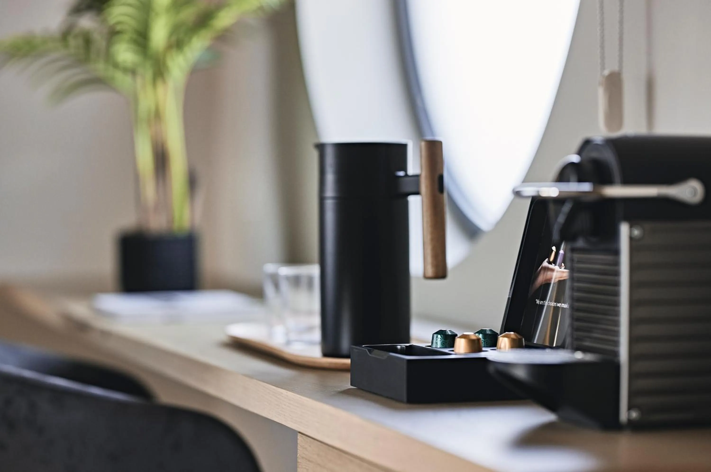 Coffee/tea facilities in Cama Luxury Suites Glyfada