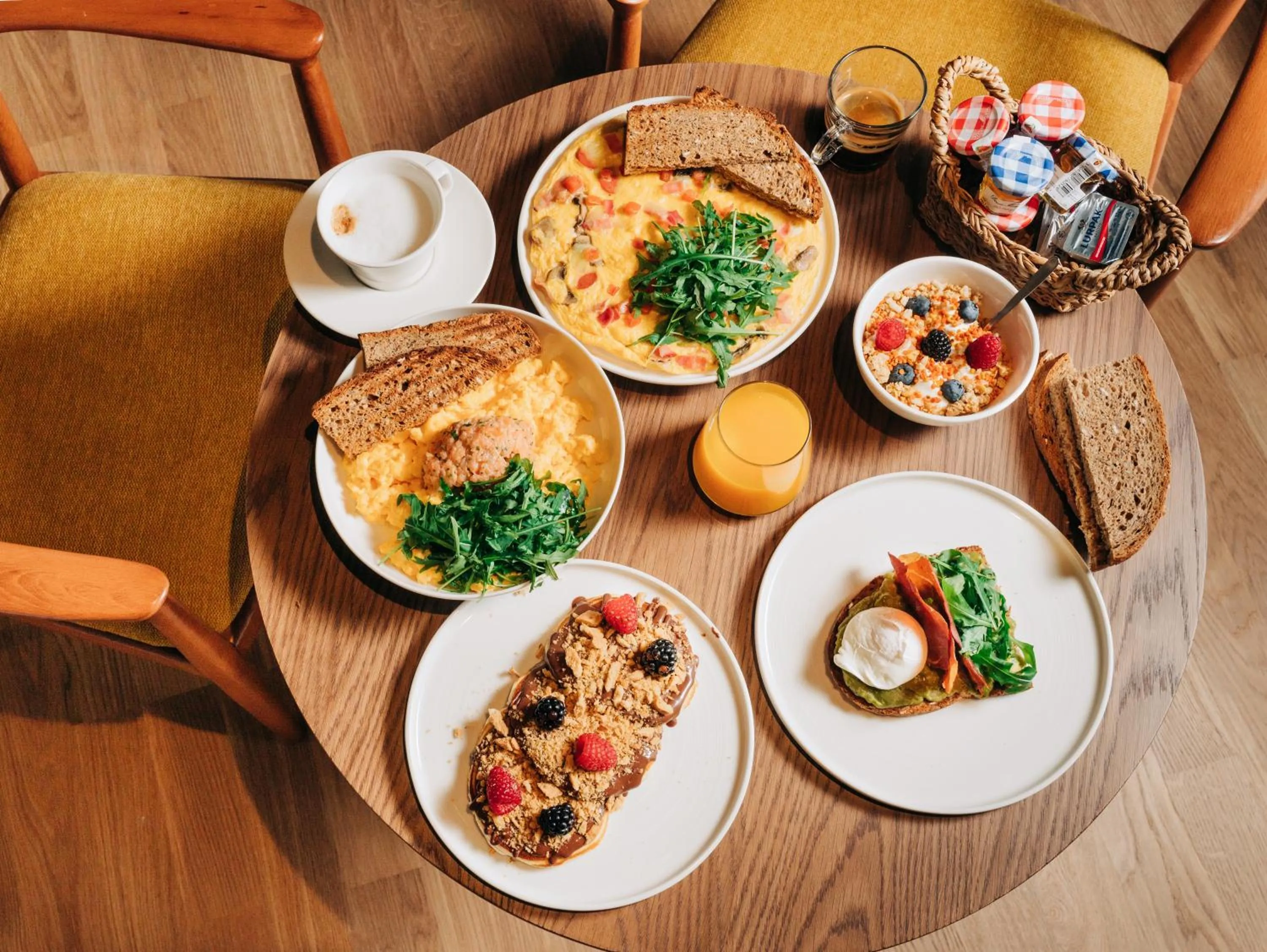 Breakfast in Cama Luxury Suites Glyfada