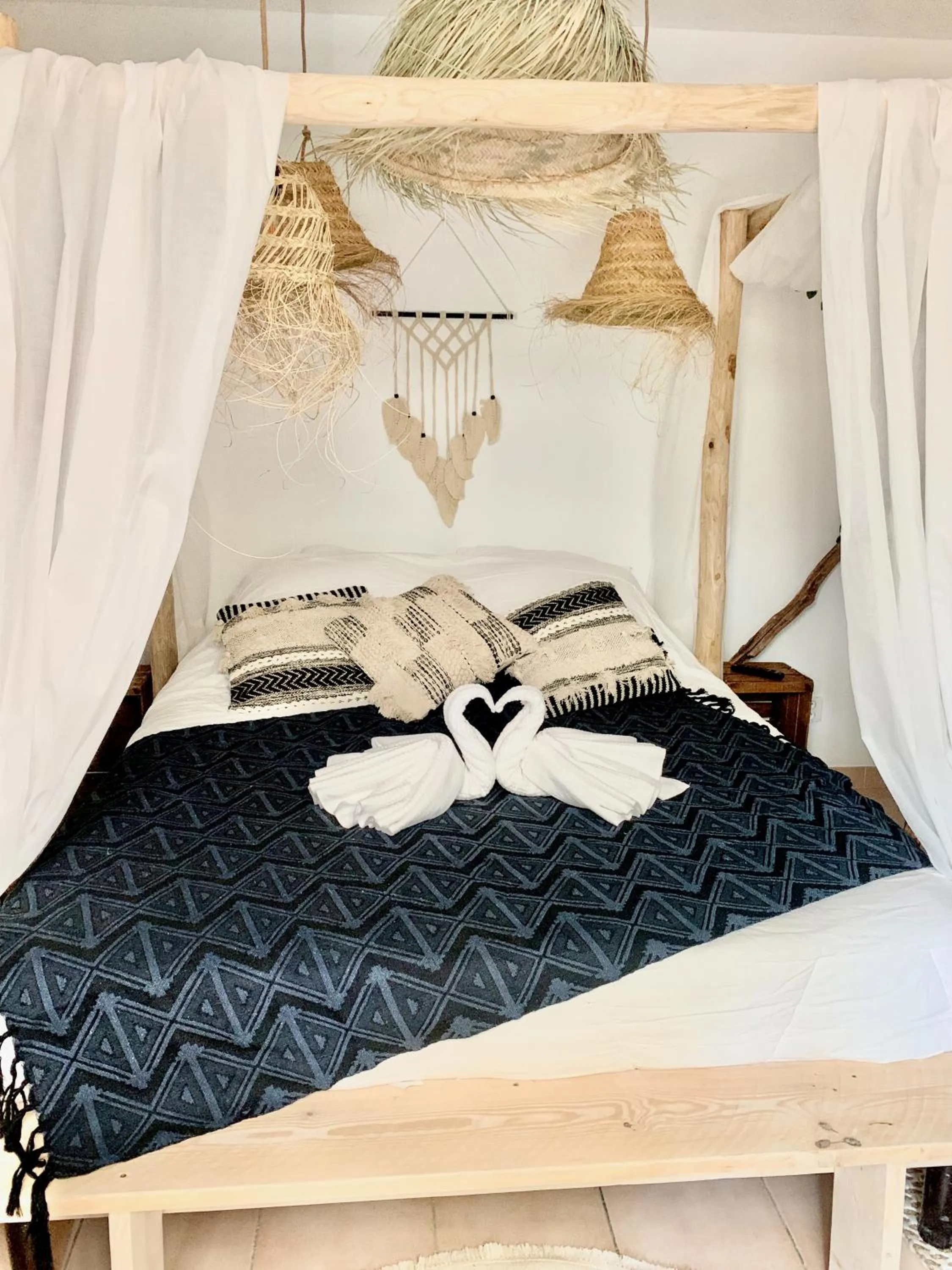 Bedroom, Bed in La Villa Tosca