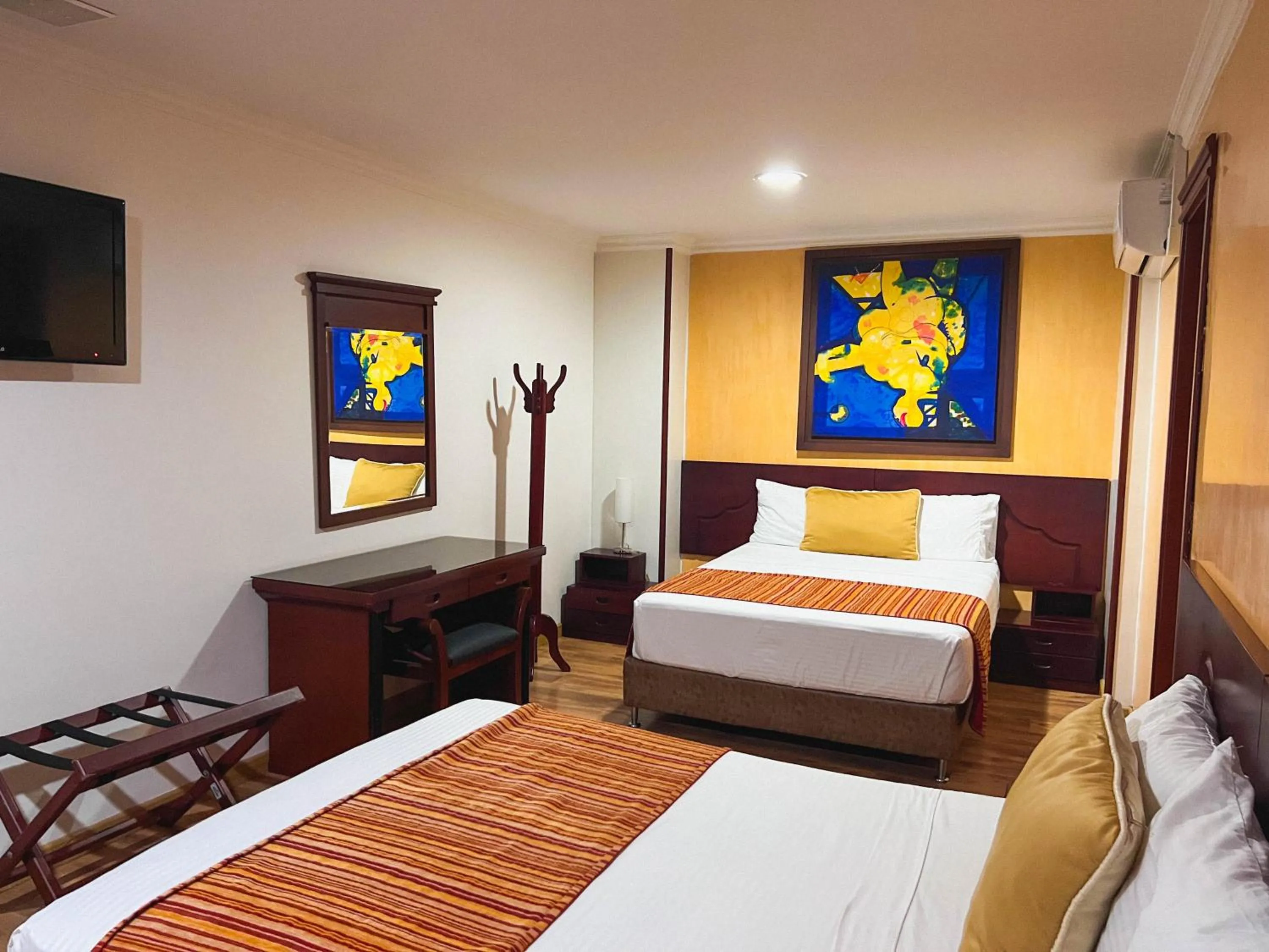 Bed in Hotel Luxor Pereira