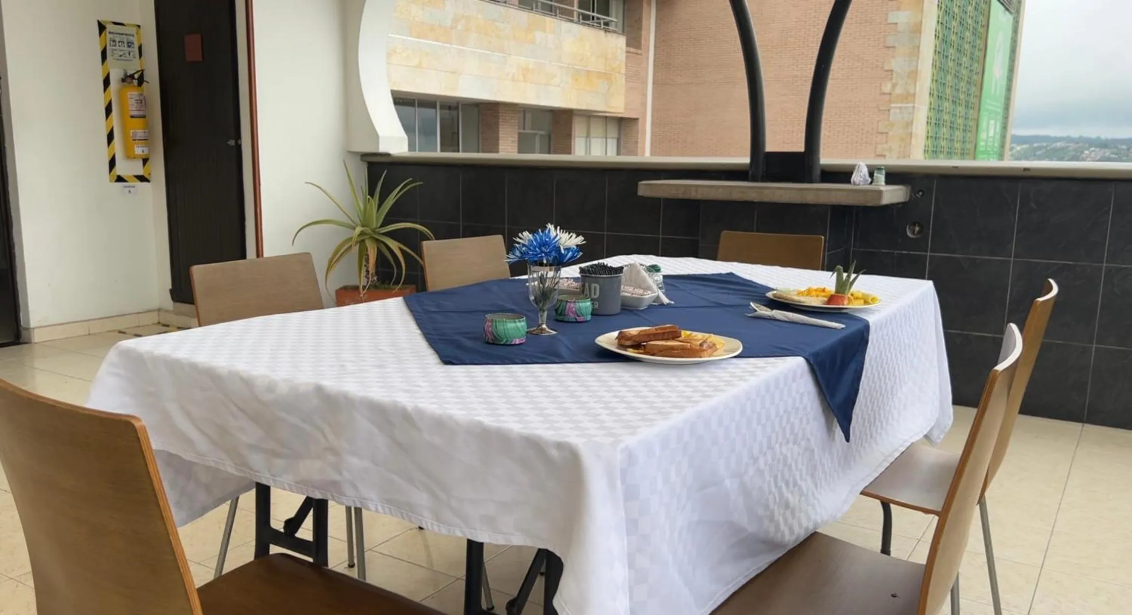 Restaurant/places to eat in Hotel Luxor Pereira